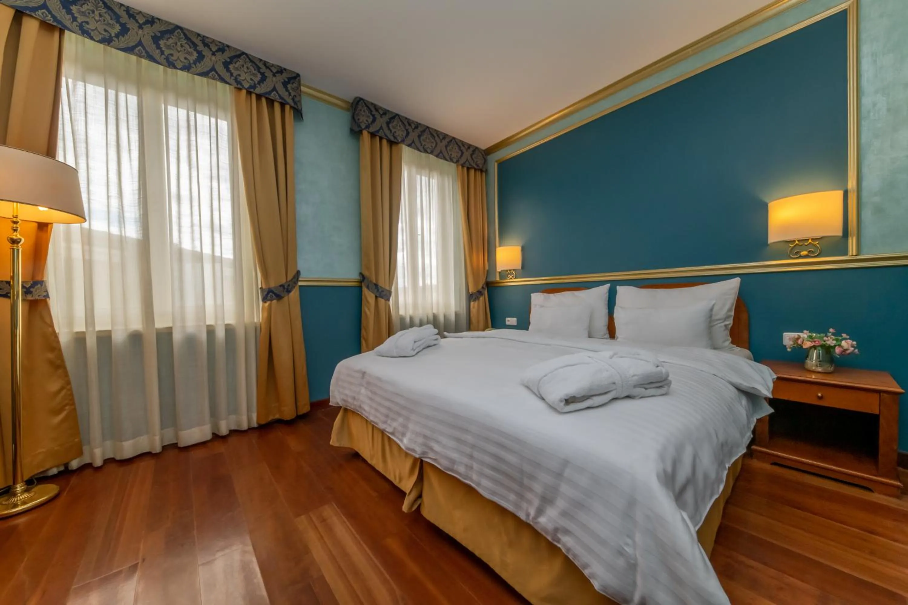 Bedroom, Bed in Hotel Kinsky Fountain