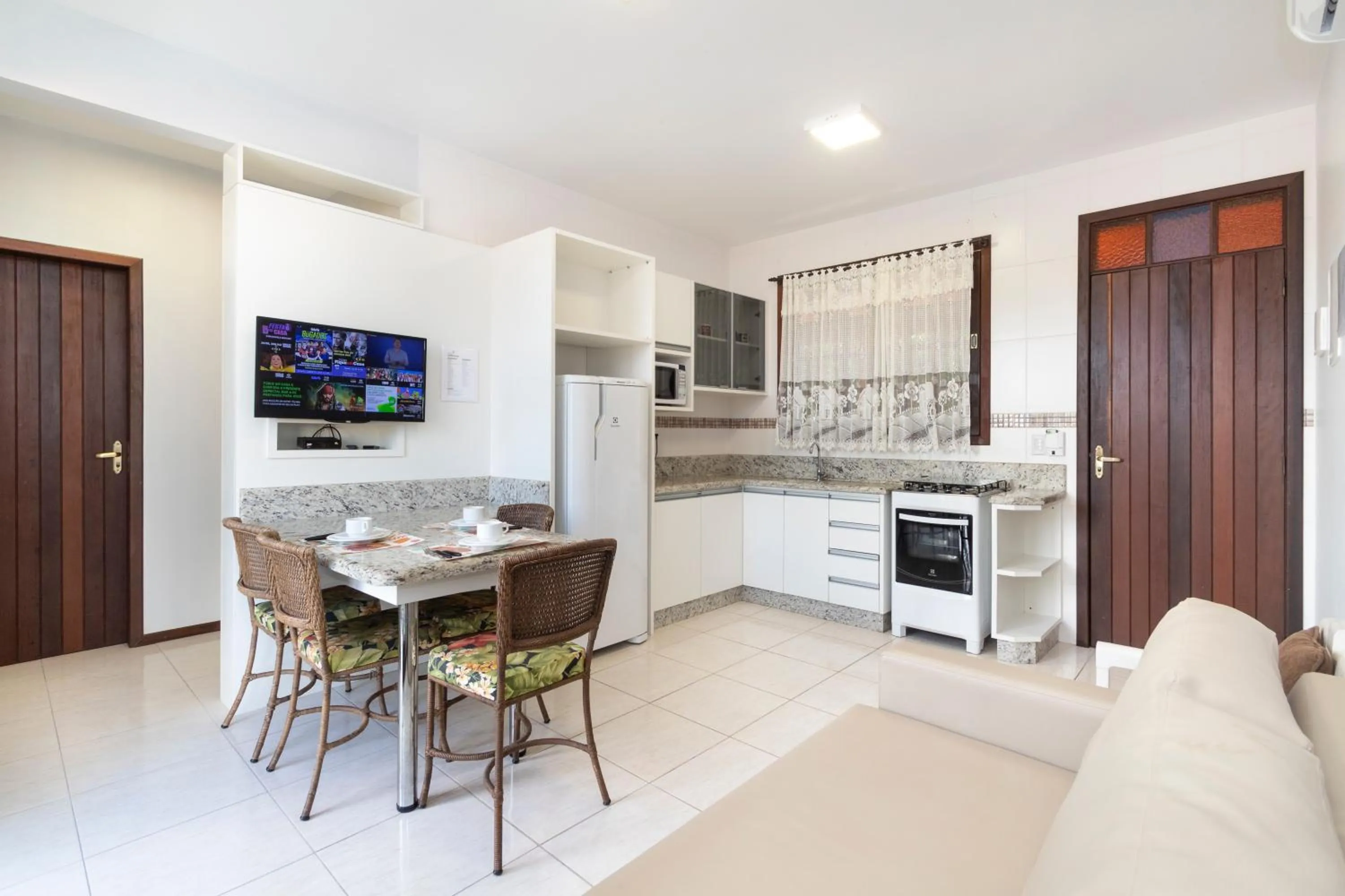 kitchen in Dubai Bungalows Bombinhas