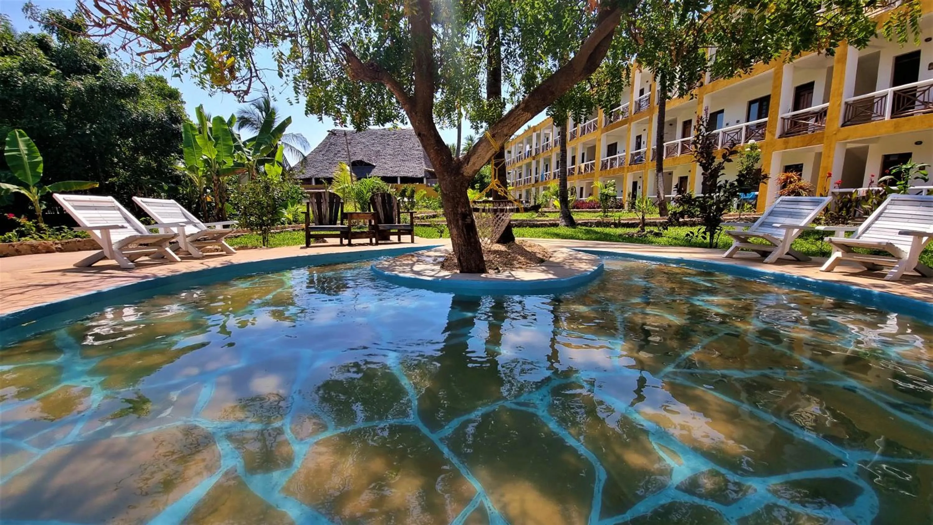 Swimming pool in Reef & Beach Resort - Spa Jambiani