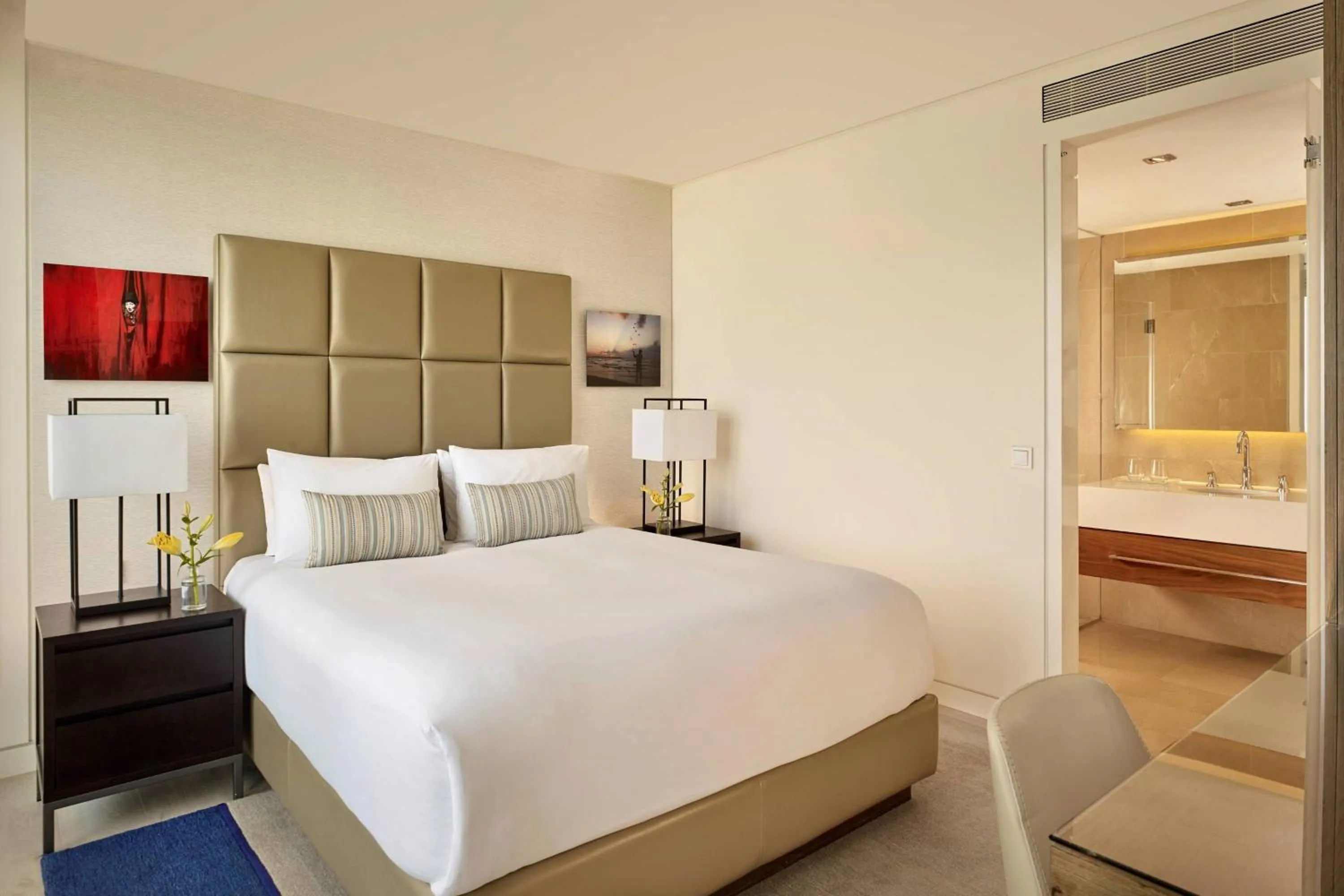 Bedroom, Bed in The Ritz-Carlton, Herzliya