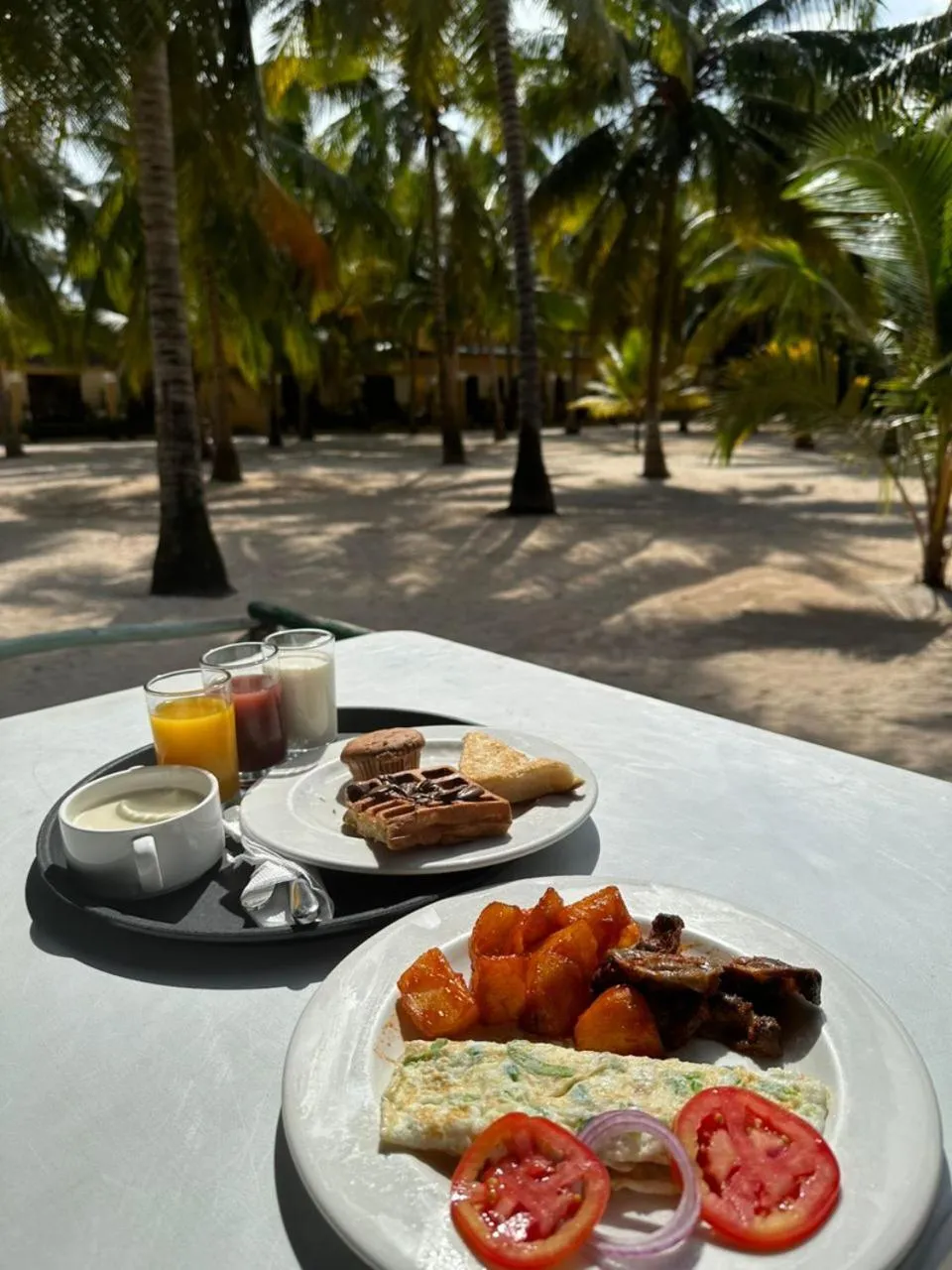 Food and drinks in Sunset Kendwa Beach Hotel