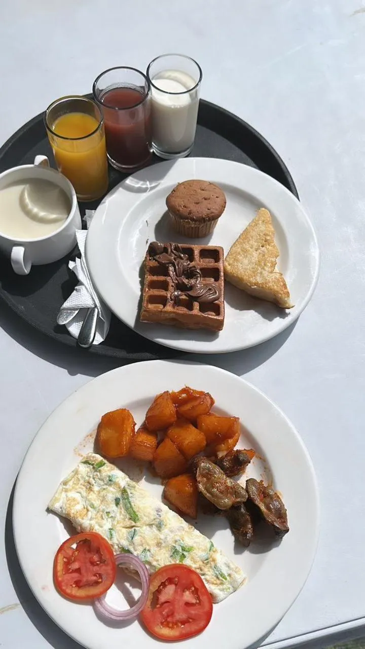 Food and drinks in Sunset Kendwa Beach Hotel