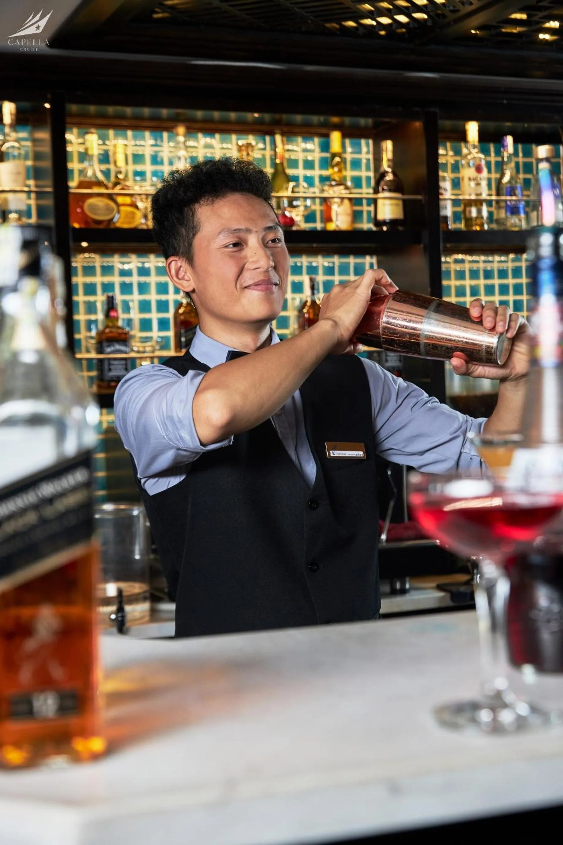 Lounge or bar in Halong Capella Cruise - Member of Lyra cruise collection