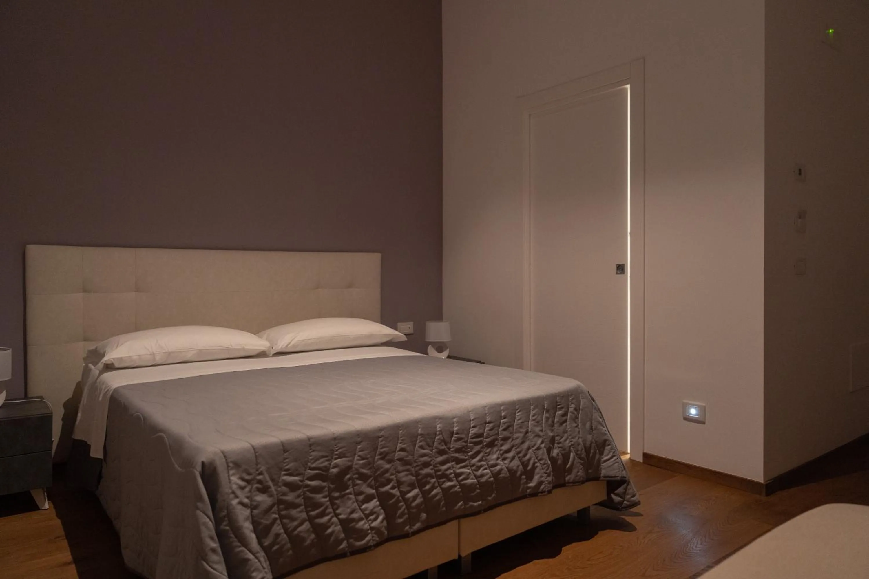 Night, Bed in B&B "Corte Mopps" Grottaglie città della ceramica - SPA Elysium