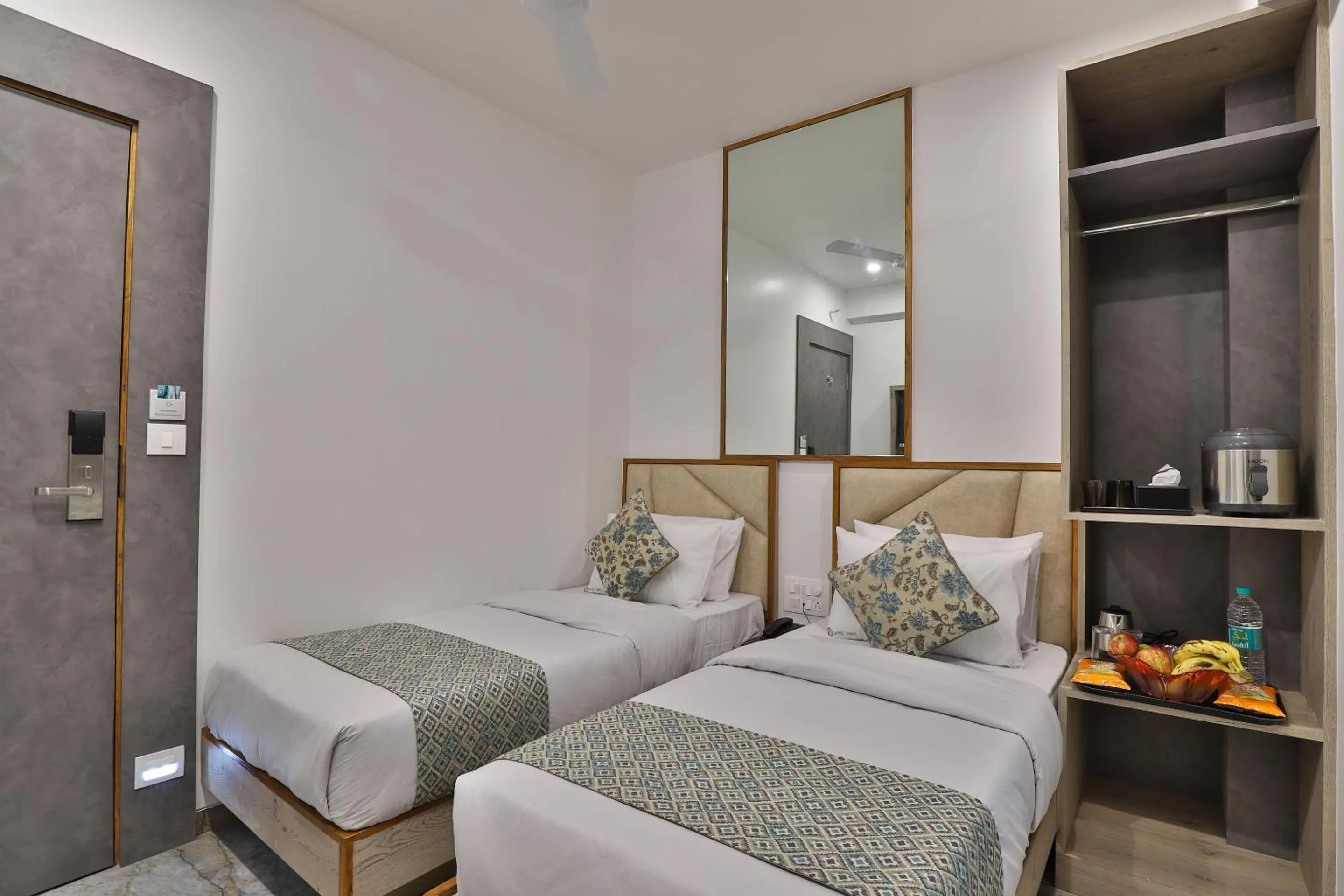 Photo of the whole room, Bed in 7 Orbit Hotel, Surat