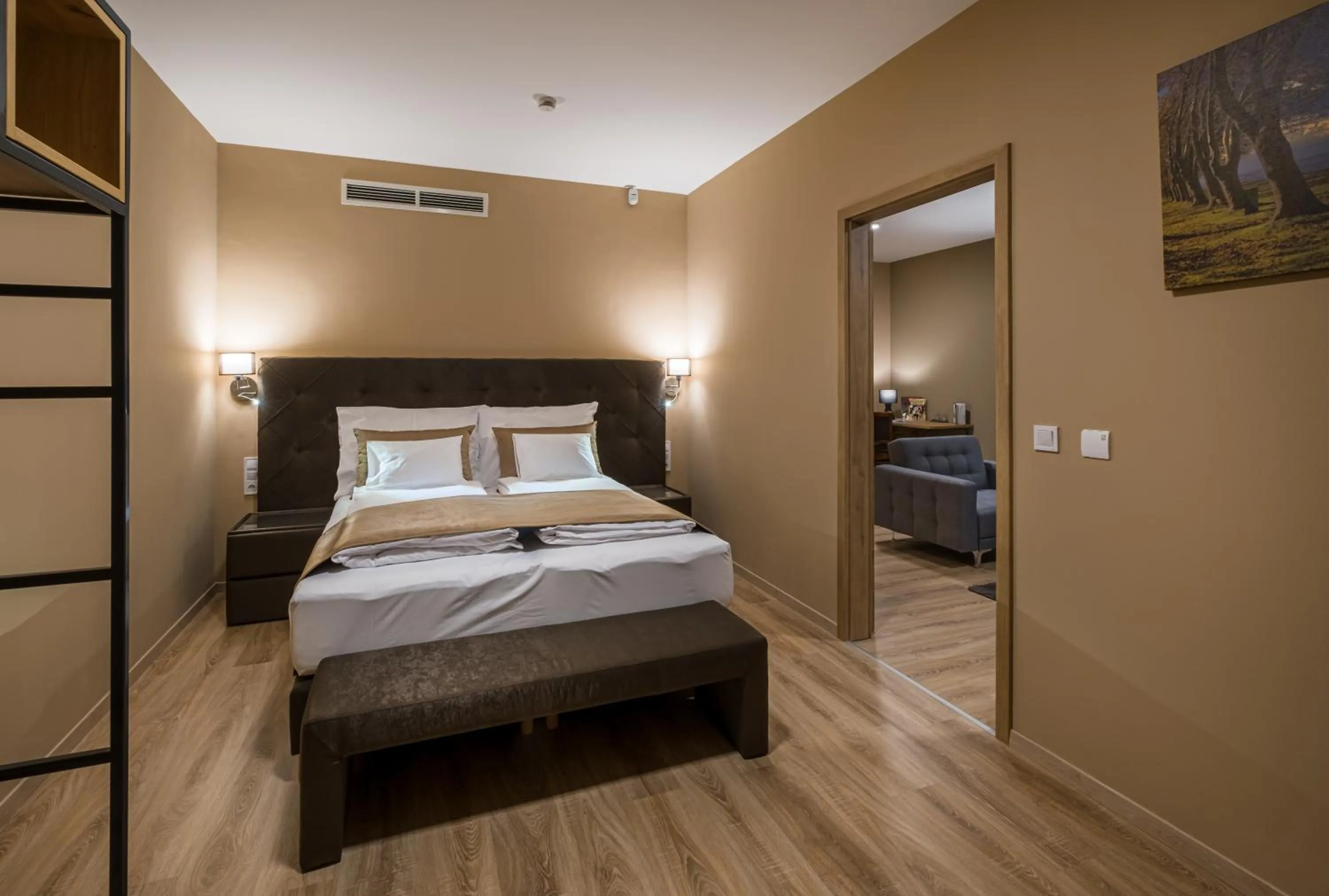 Photo of the whole room, Bed in Kistücsök Food & Room