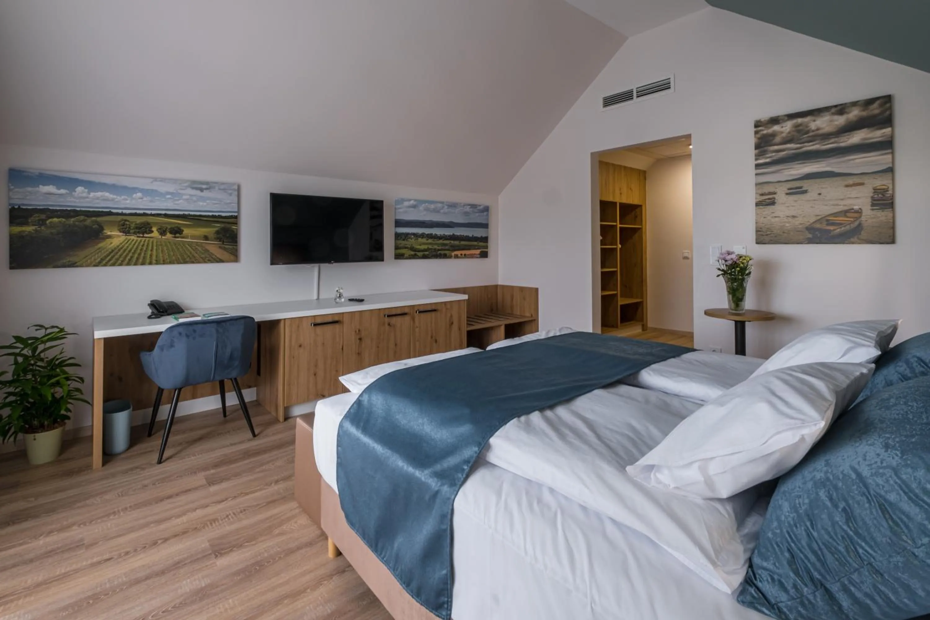 Bed in Kistücsök Food & Room