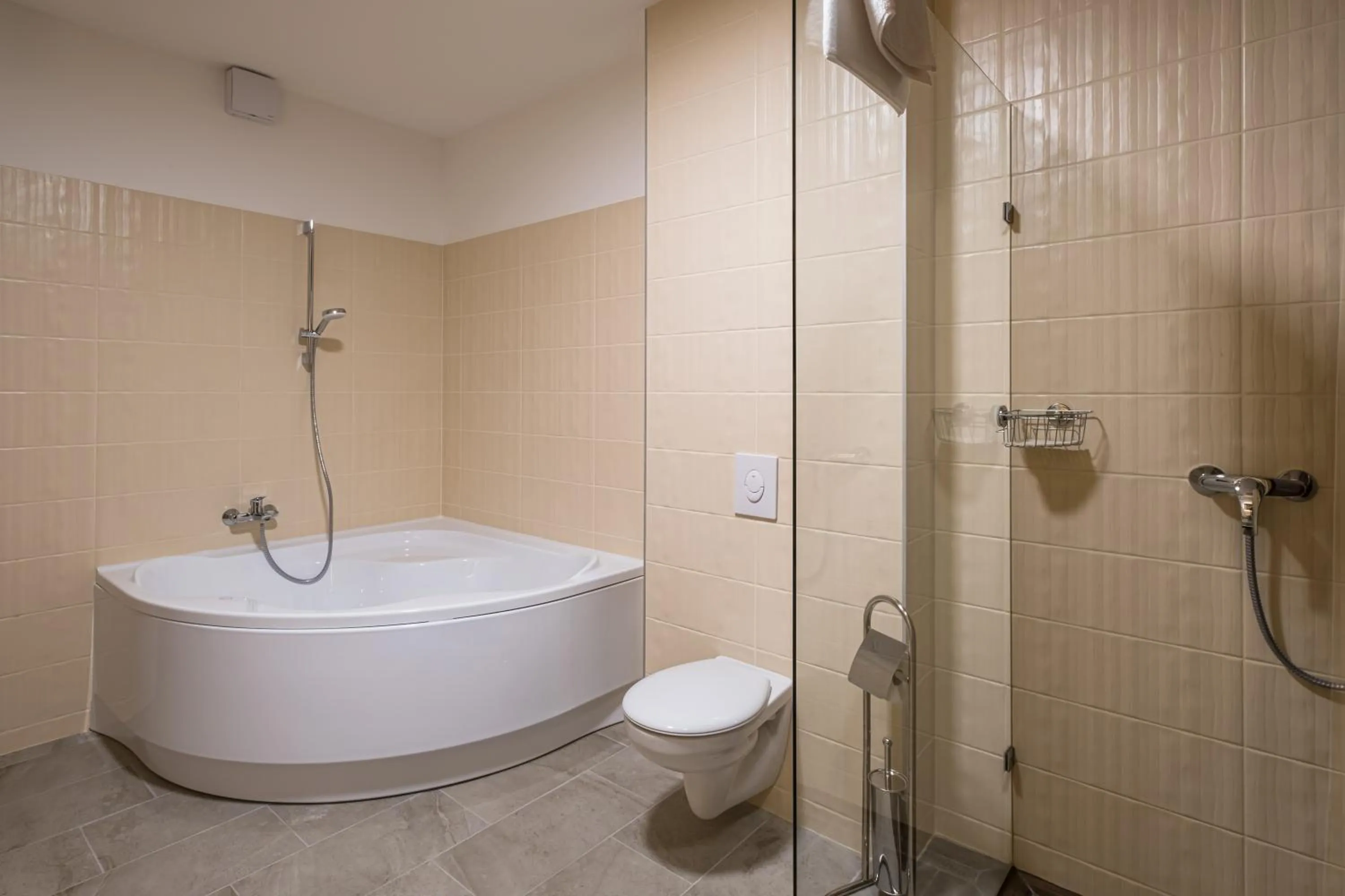 Bathroom in Kistücsök Food & Room