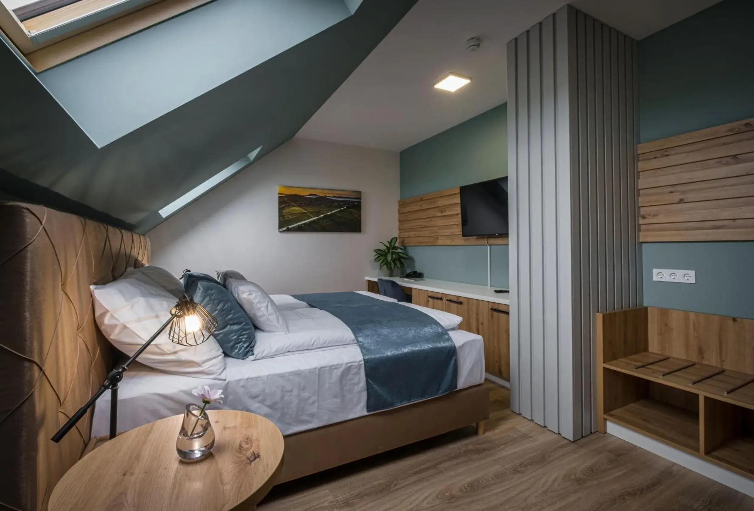 Double Room in Kistücsök Food & Room Double Room in Kistücsök Food & Room