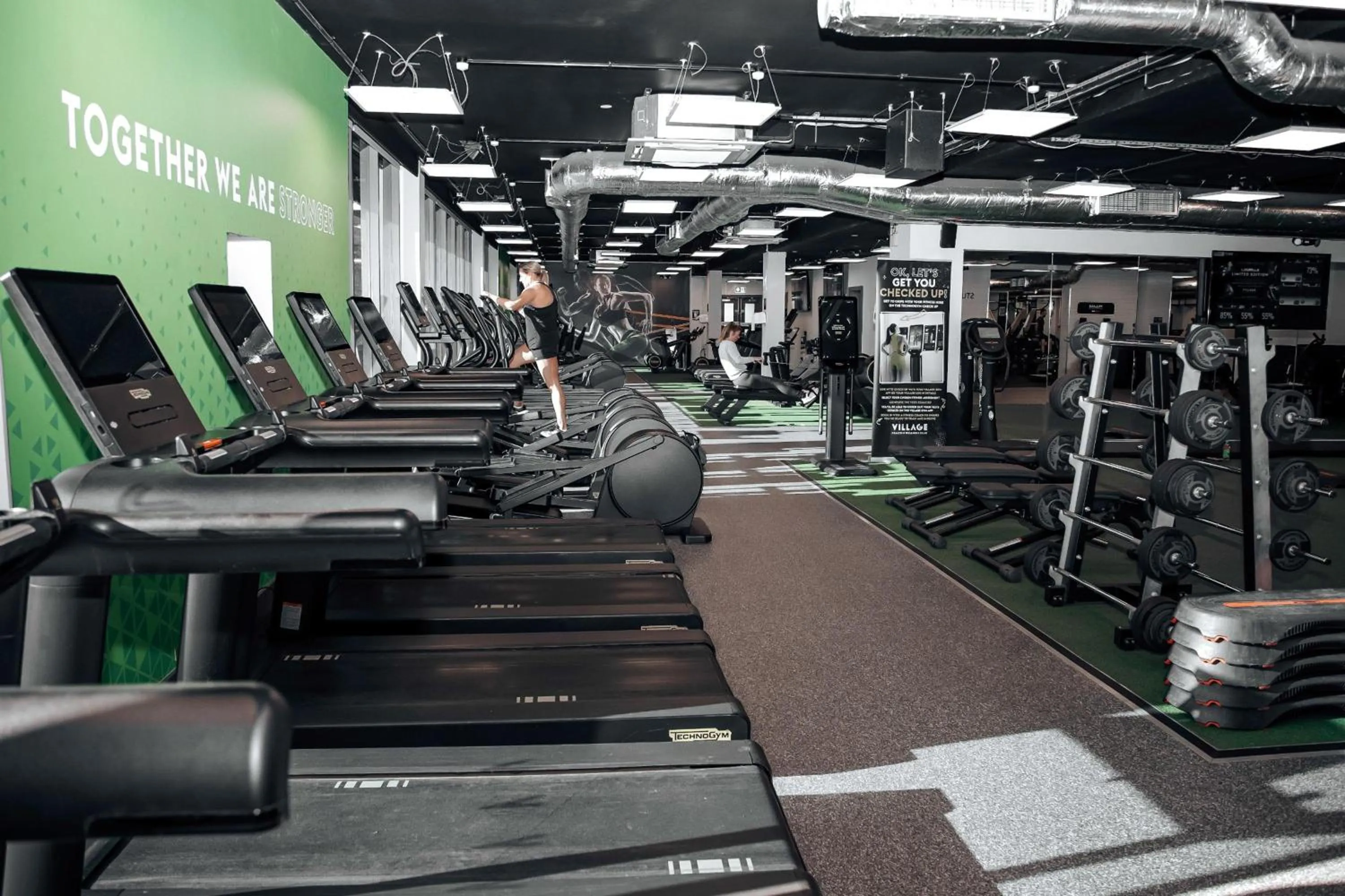 Fitness centre/facilities in Village Hotel Bracknell