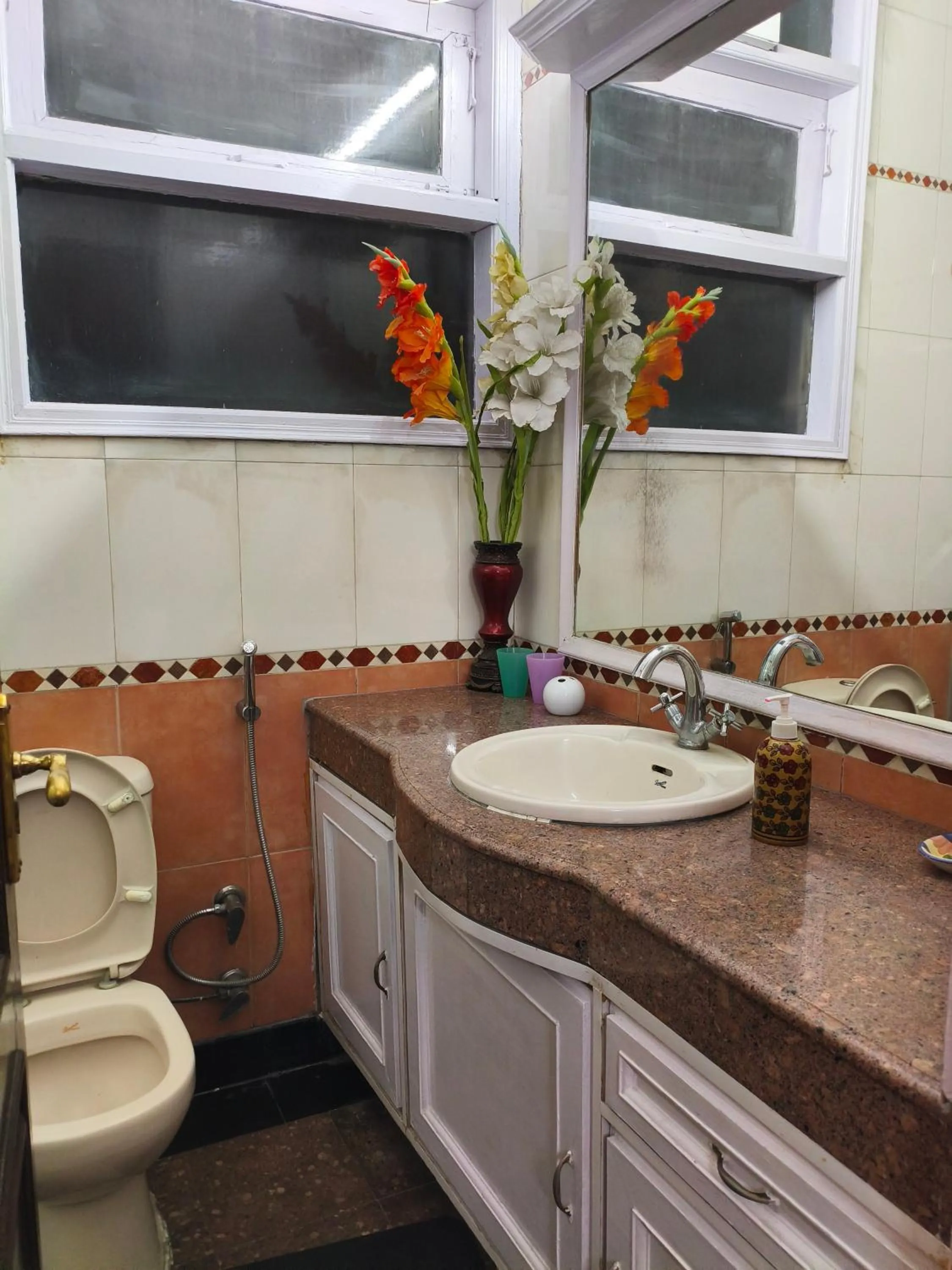 Bathroom in Vandana's Bed and breakfast