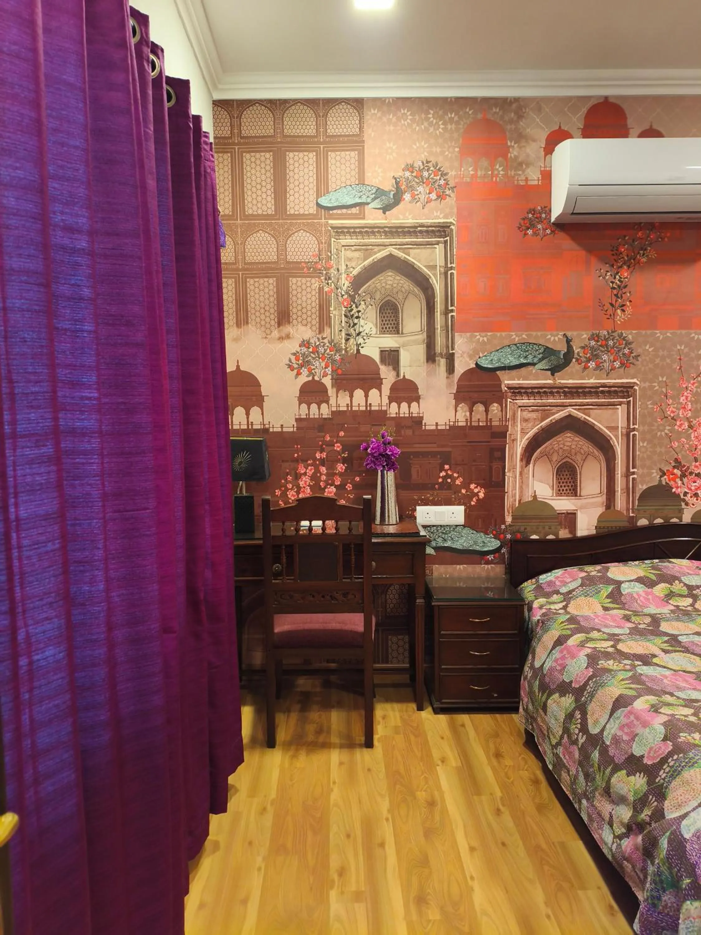 Bedroom in Vandana's Bed and breakfast