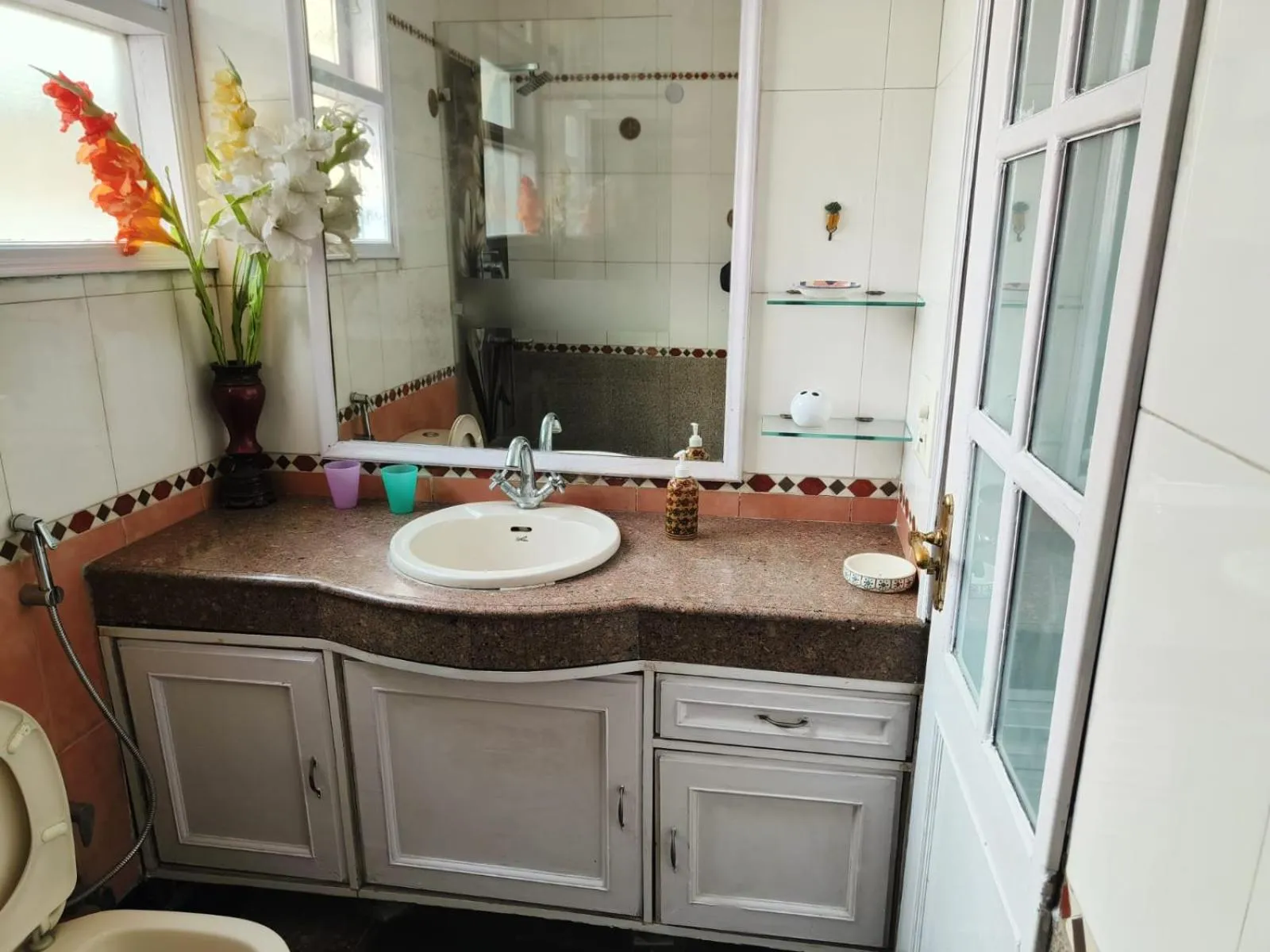 Bathroom in Vandana's Bed and breakfast