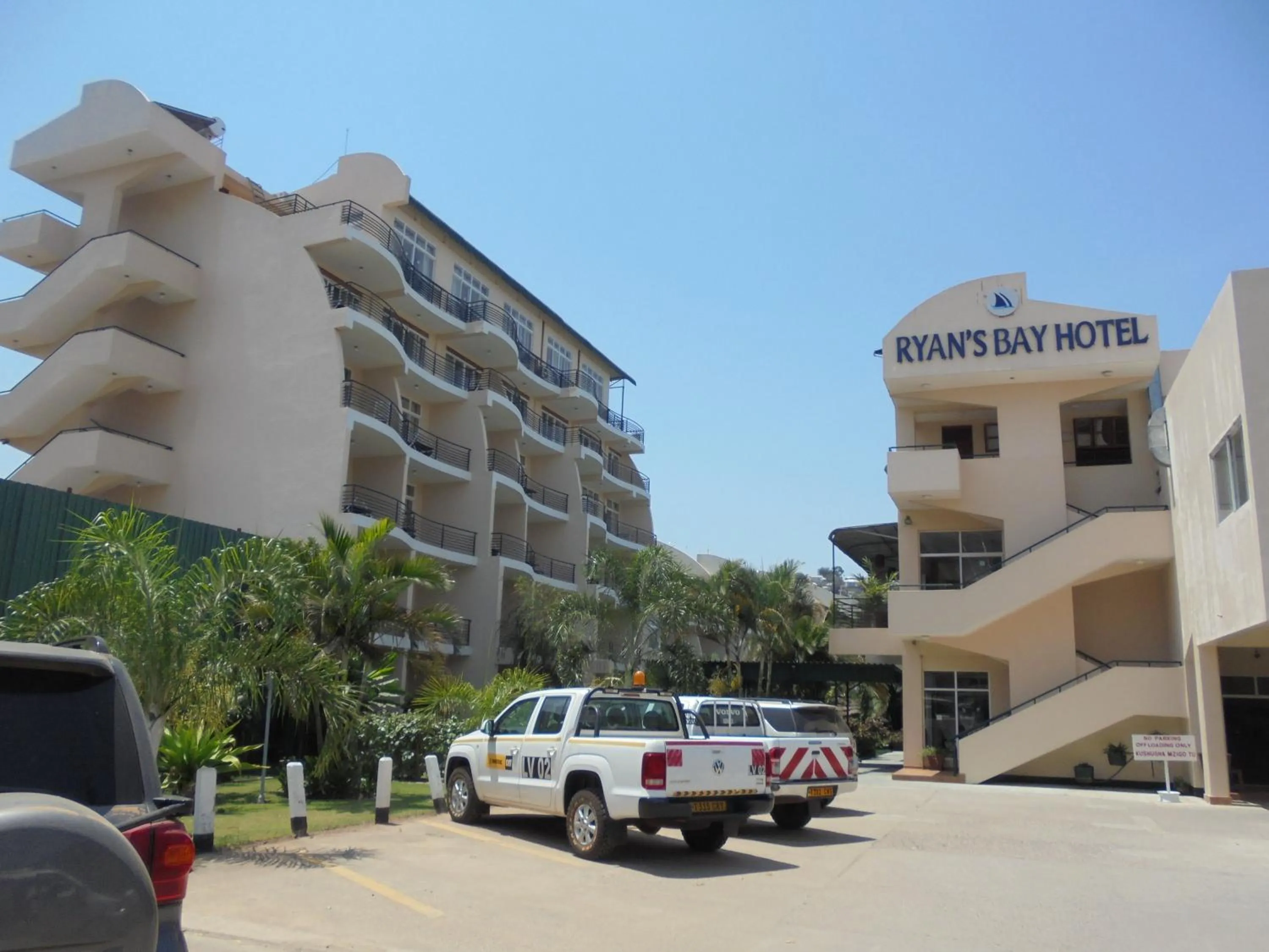 Property building in Ryan's Bay Hotel