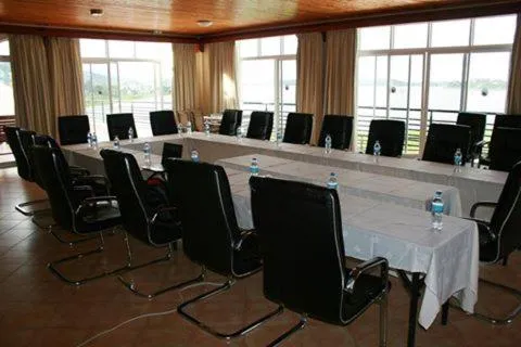 Business facilities in Ryan's Bay Hotel