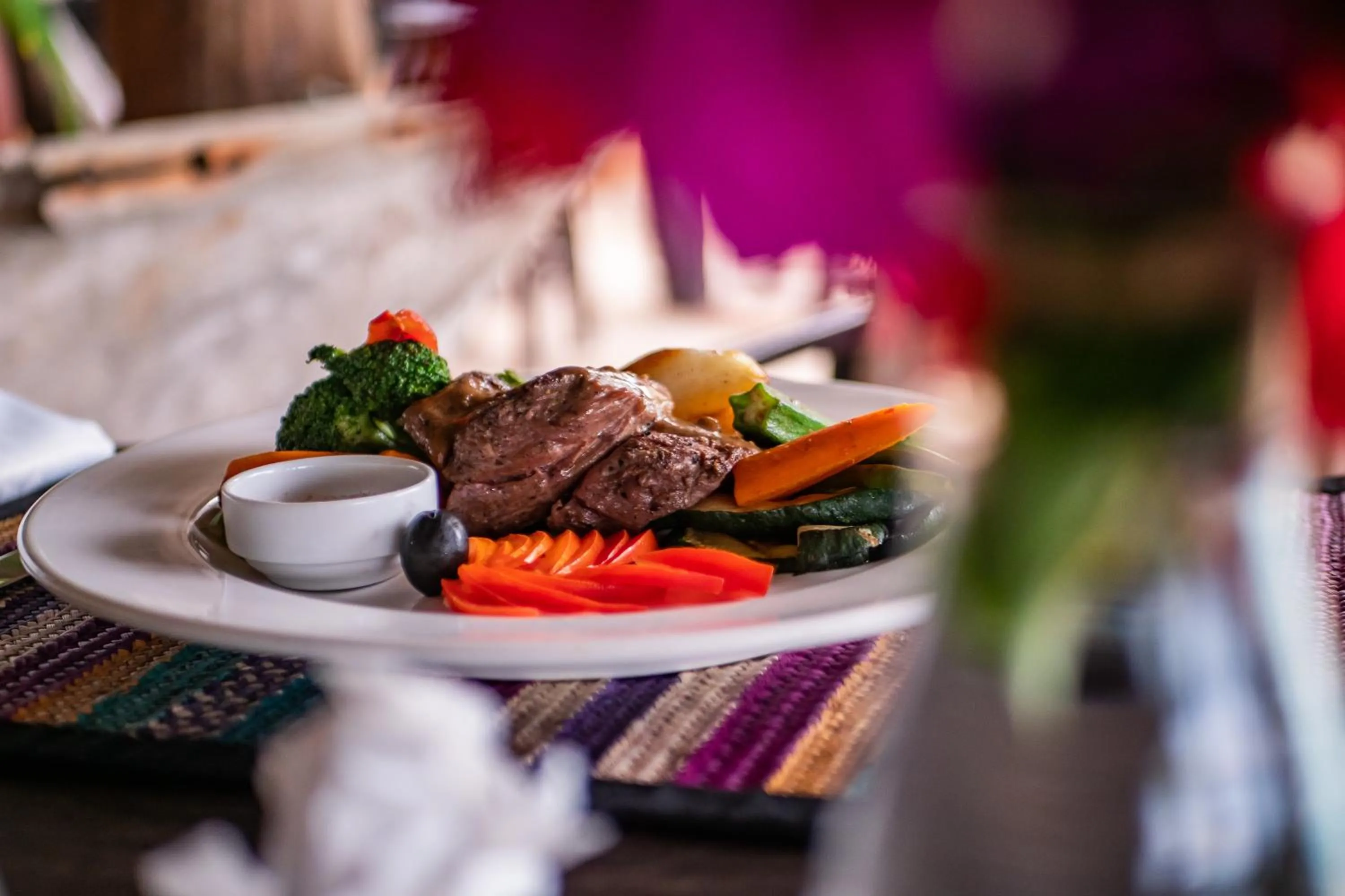 Restaurant/places to eat in Sunshine Marine Lodge