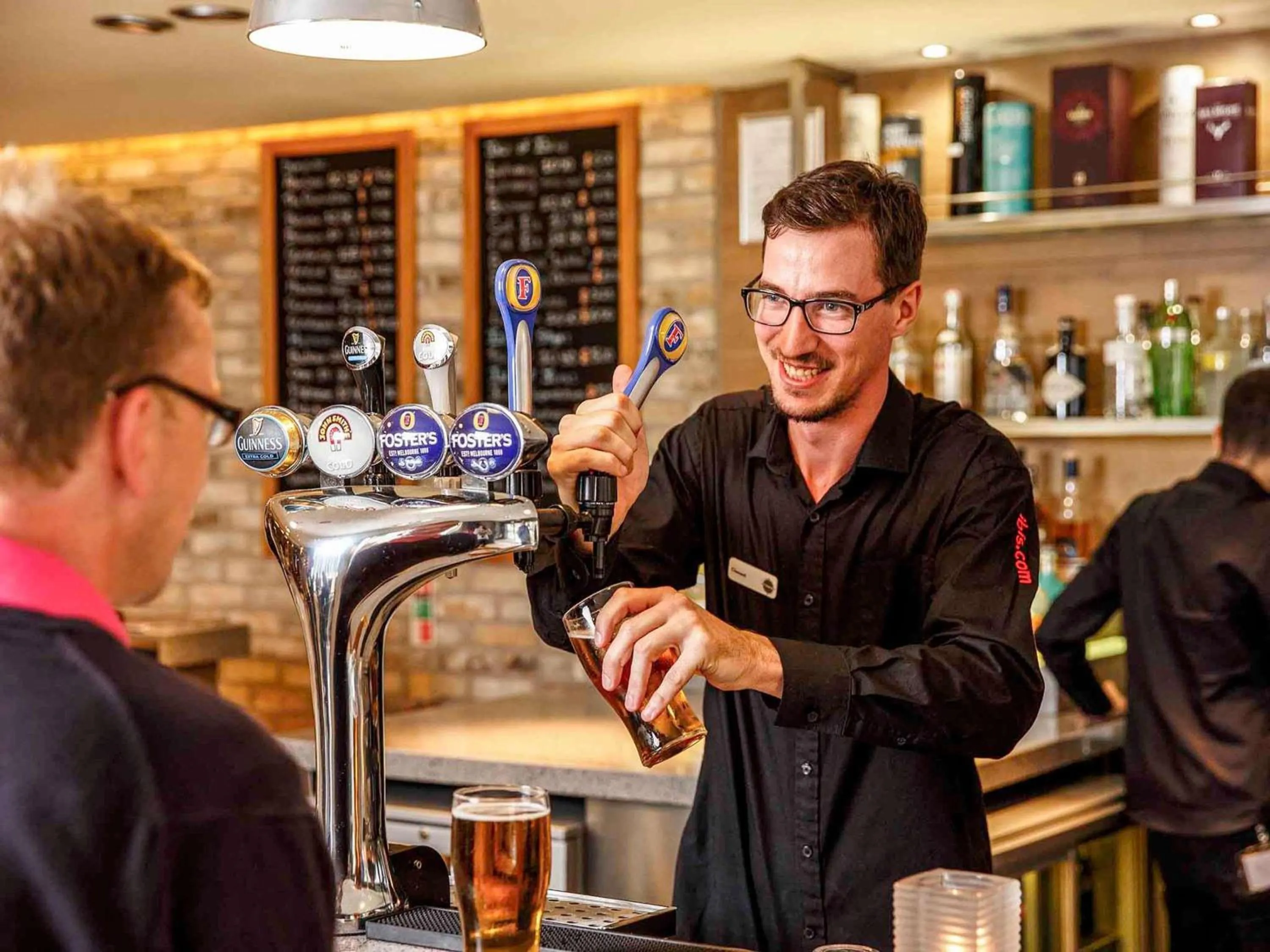 Lounge or bar in ibis Edinburgh Centre South Bridge – Royal Mile