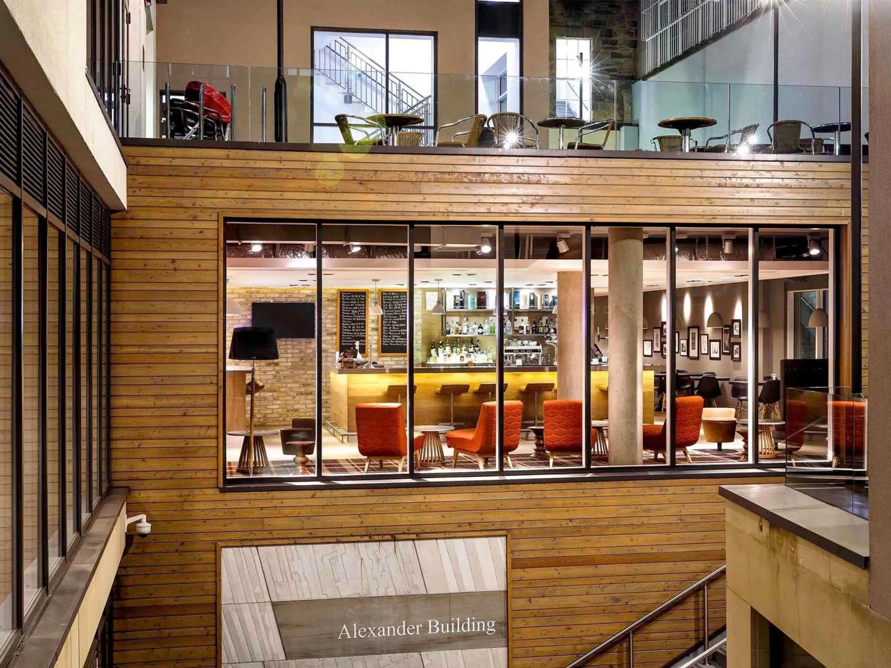 Property building in ibis Edinburgh Centre South Bridge – Royal Mile