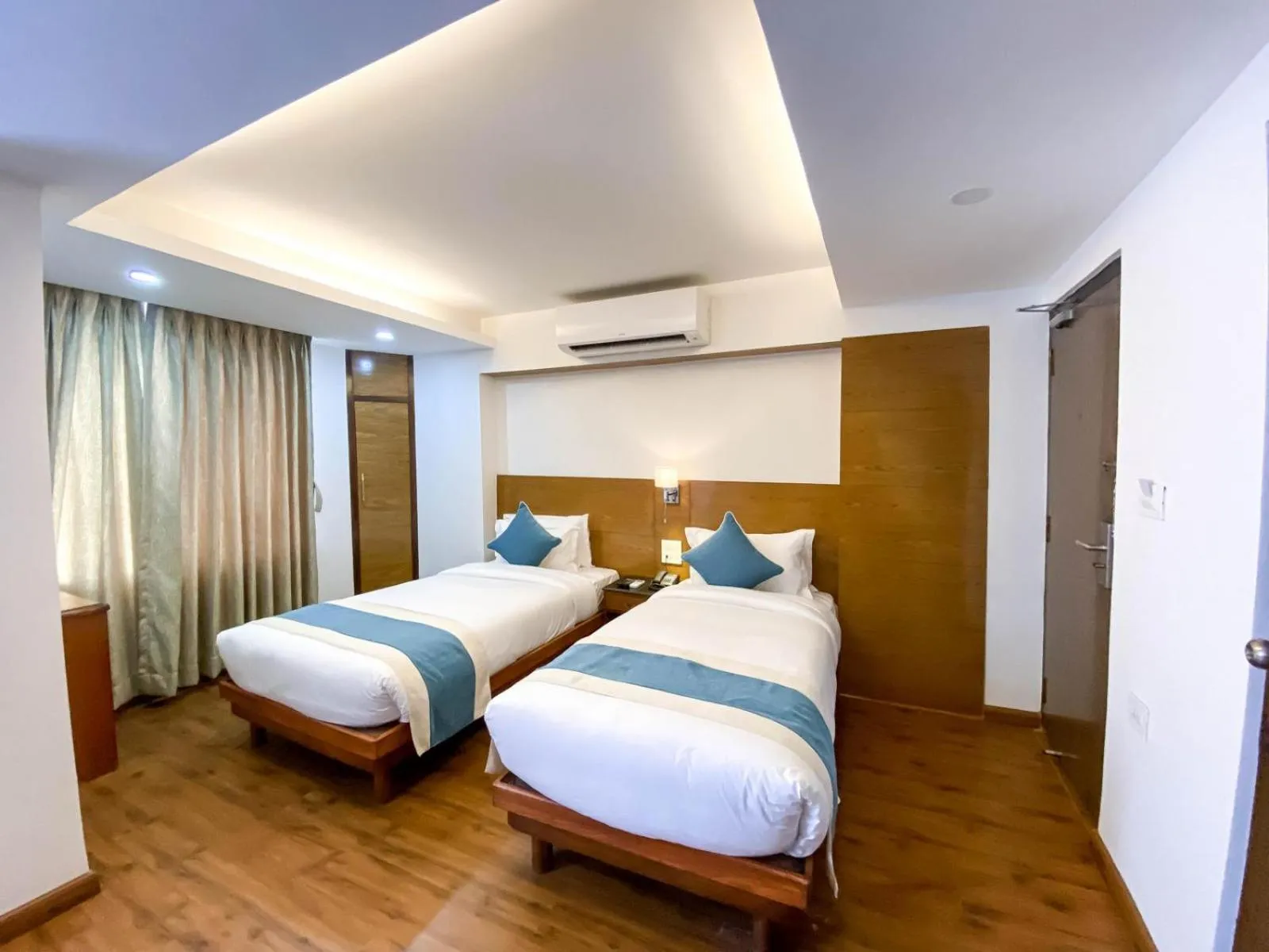 Bedroom, Bed in Hotel Tradition and Spa