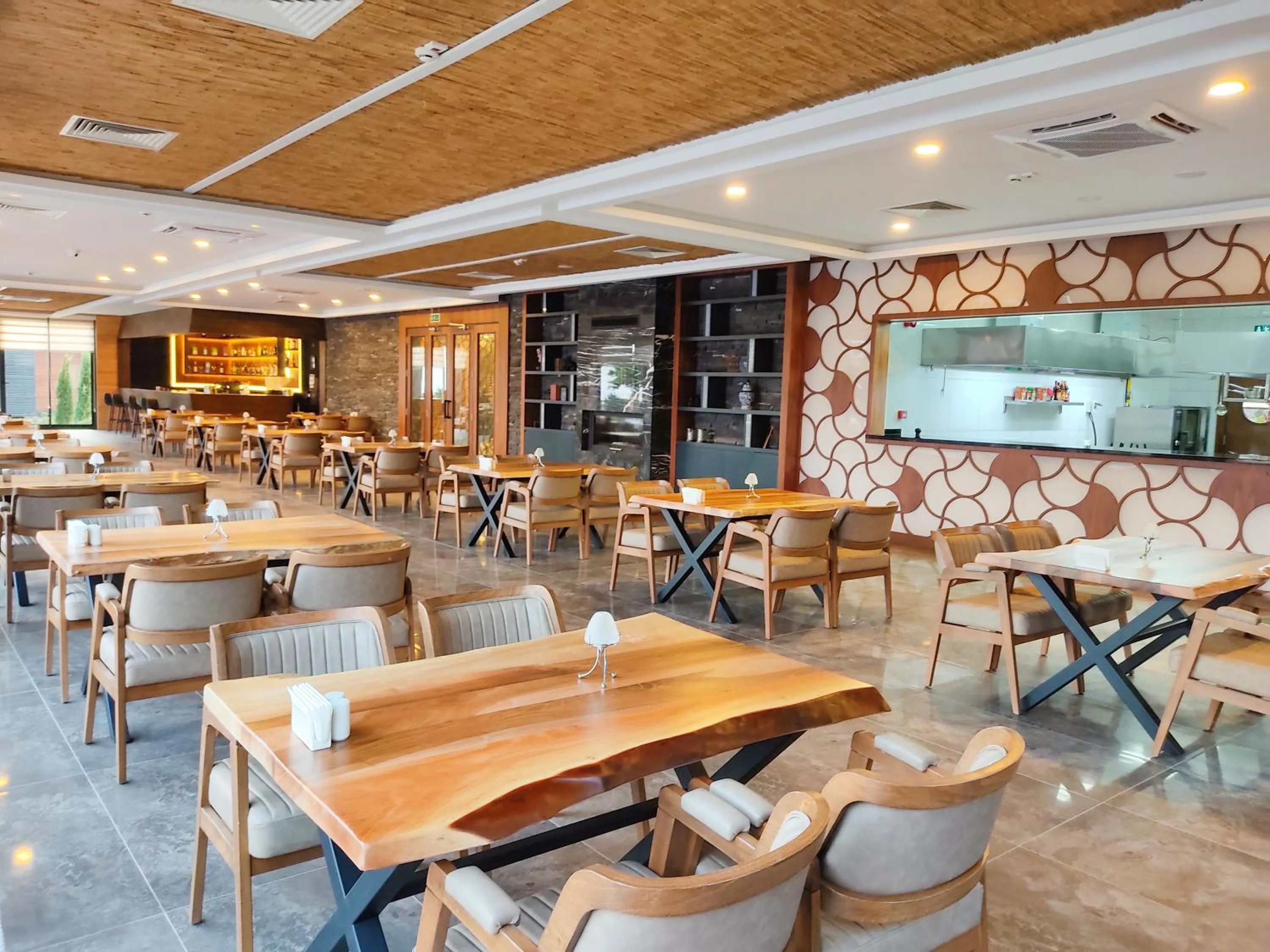 Restaurant/places to eat in Porto Amore Club Hotel