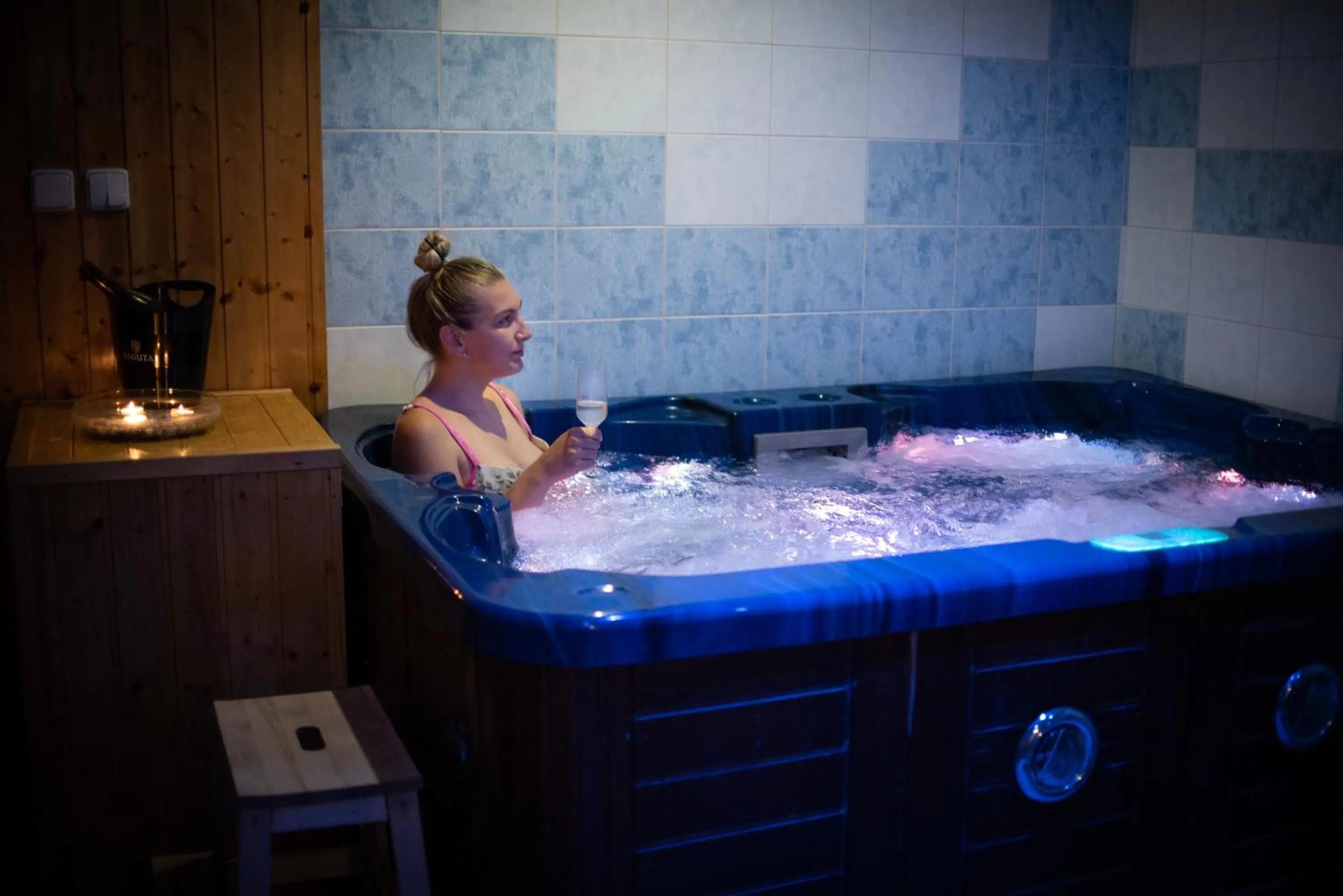 Hot Tub in Hotel Jelinek