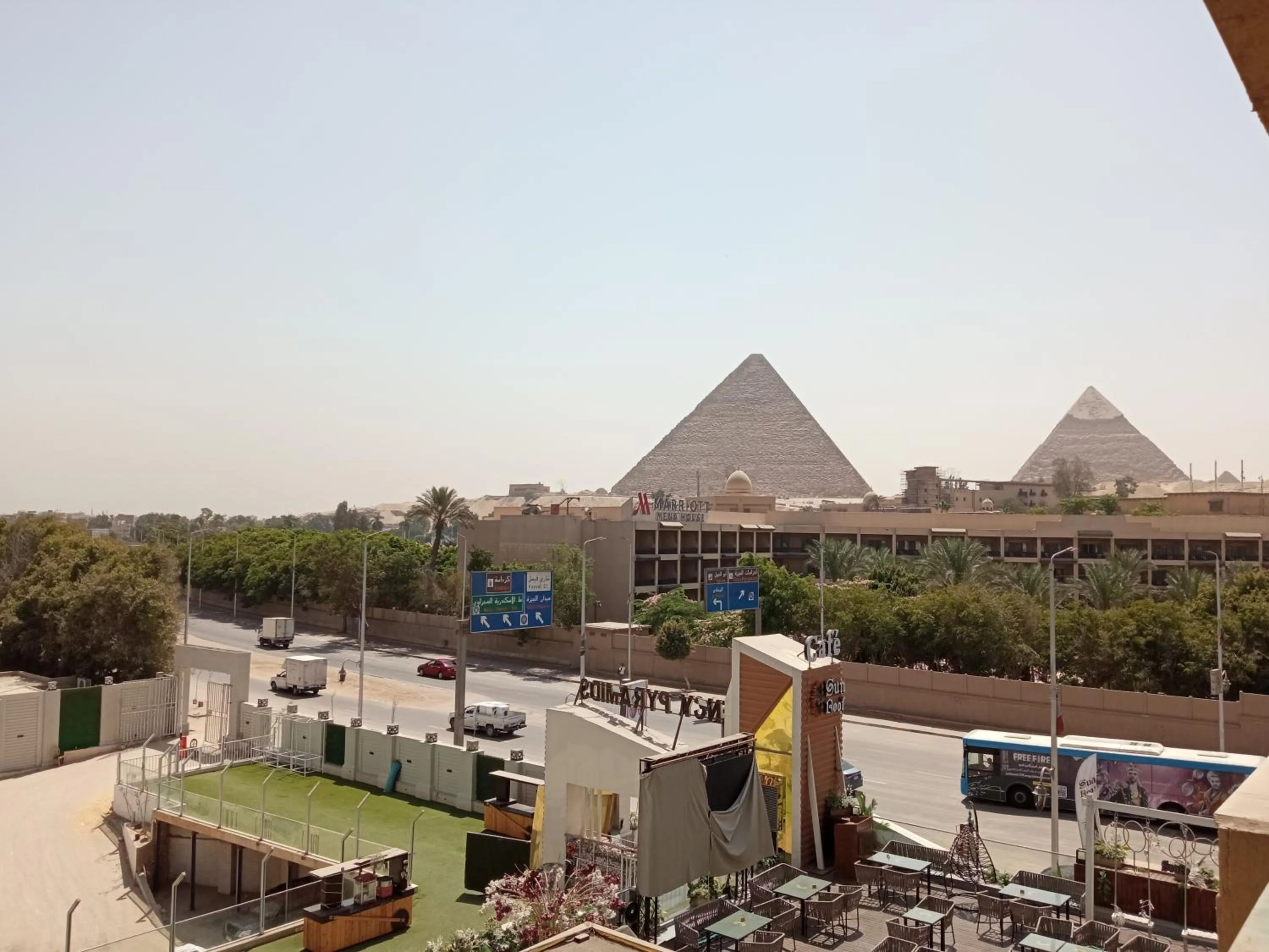 Neighbourhood in Regency Pyramids Hotel