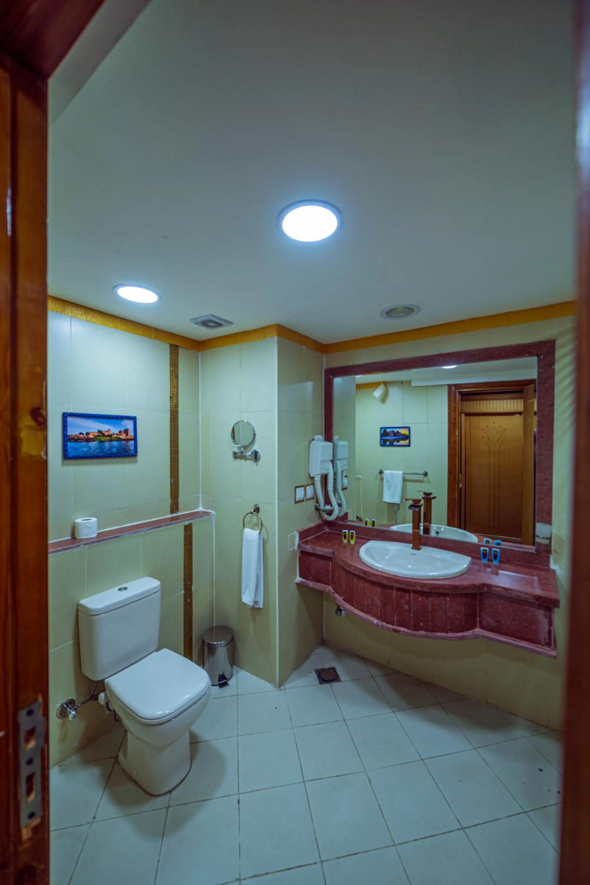 Bathroom in Regency Pyramids Hotel