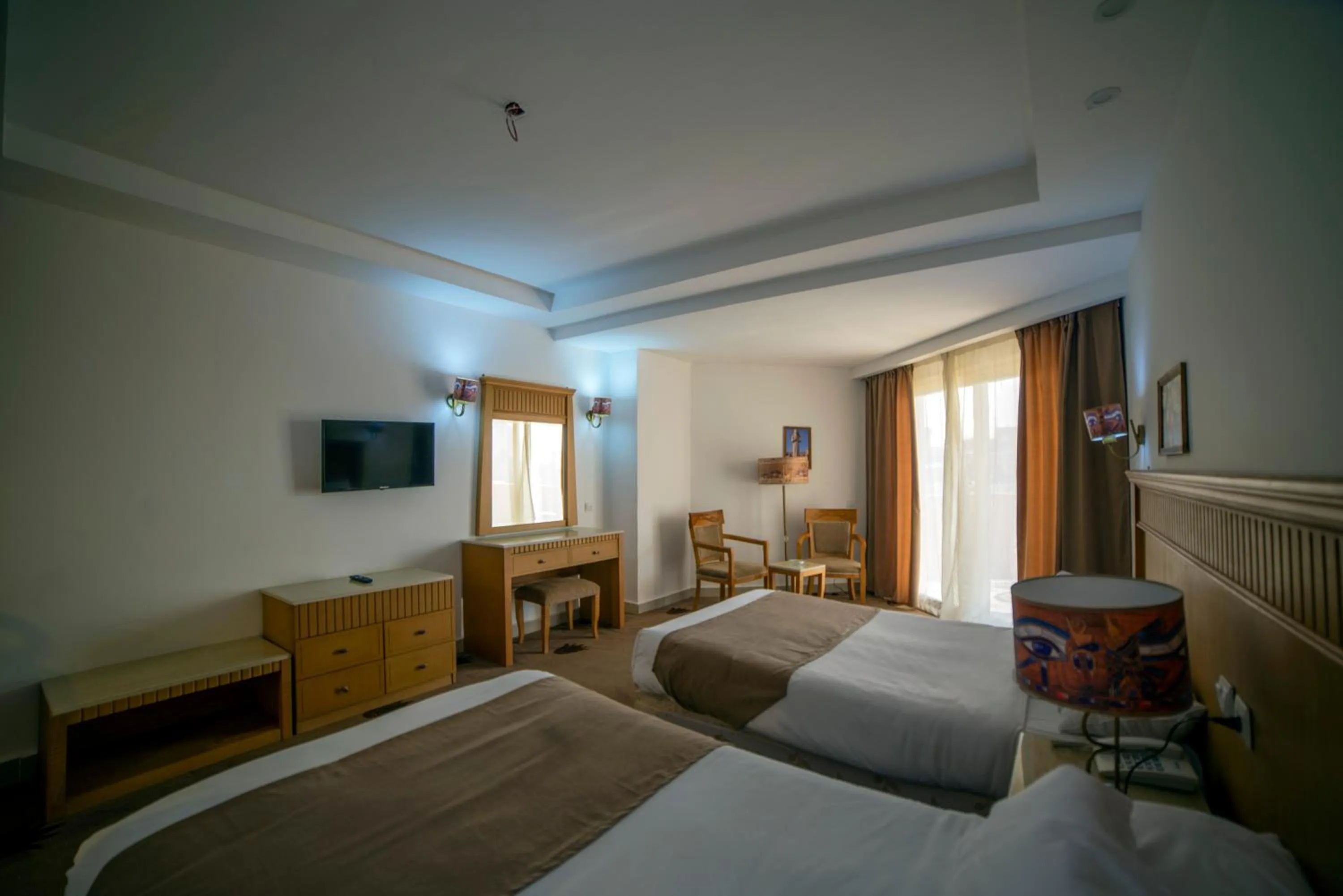 Bedroom, Bed in Regency Pyramids Hotel