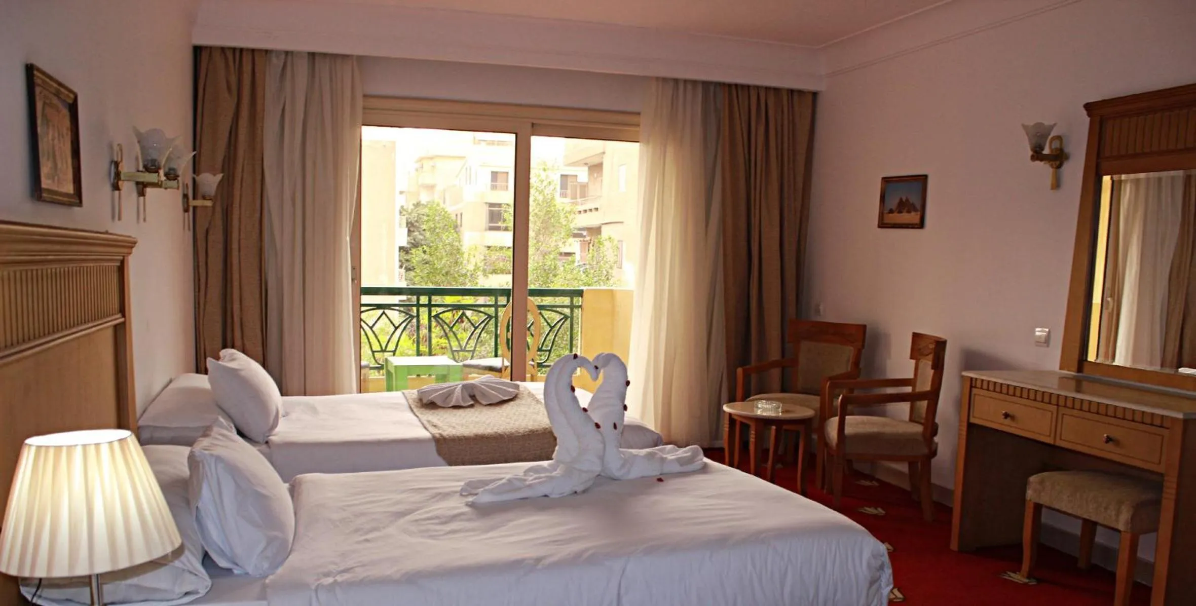 Photo of the whole room, Bed in Regency Pyramids Hotel