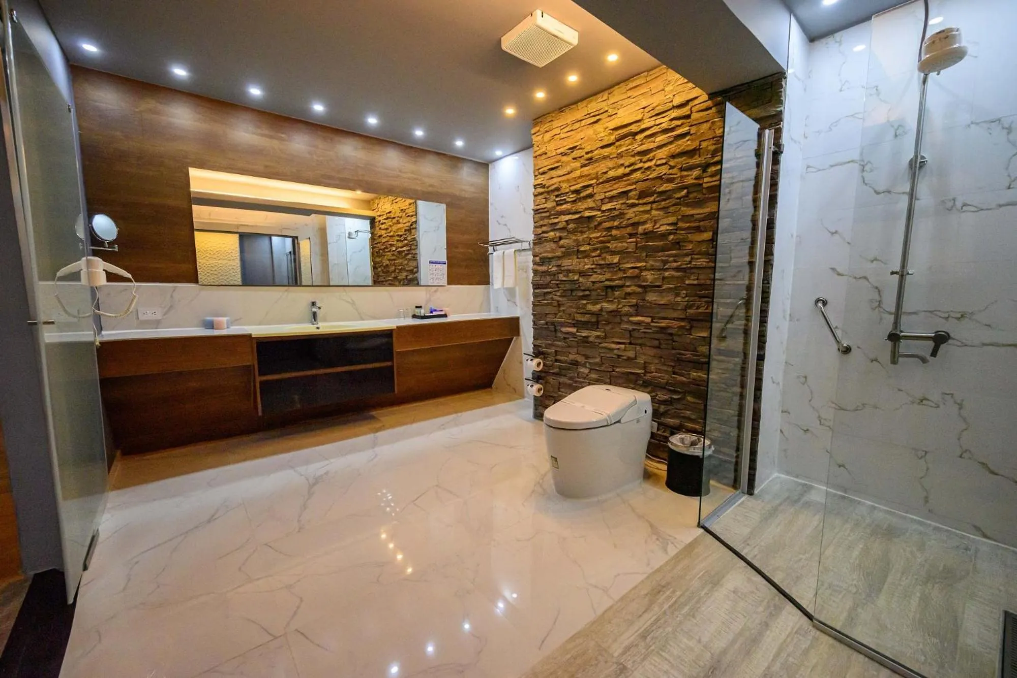 Bathroom in KH Hotel Boutique