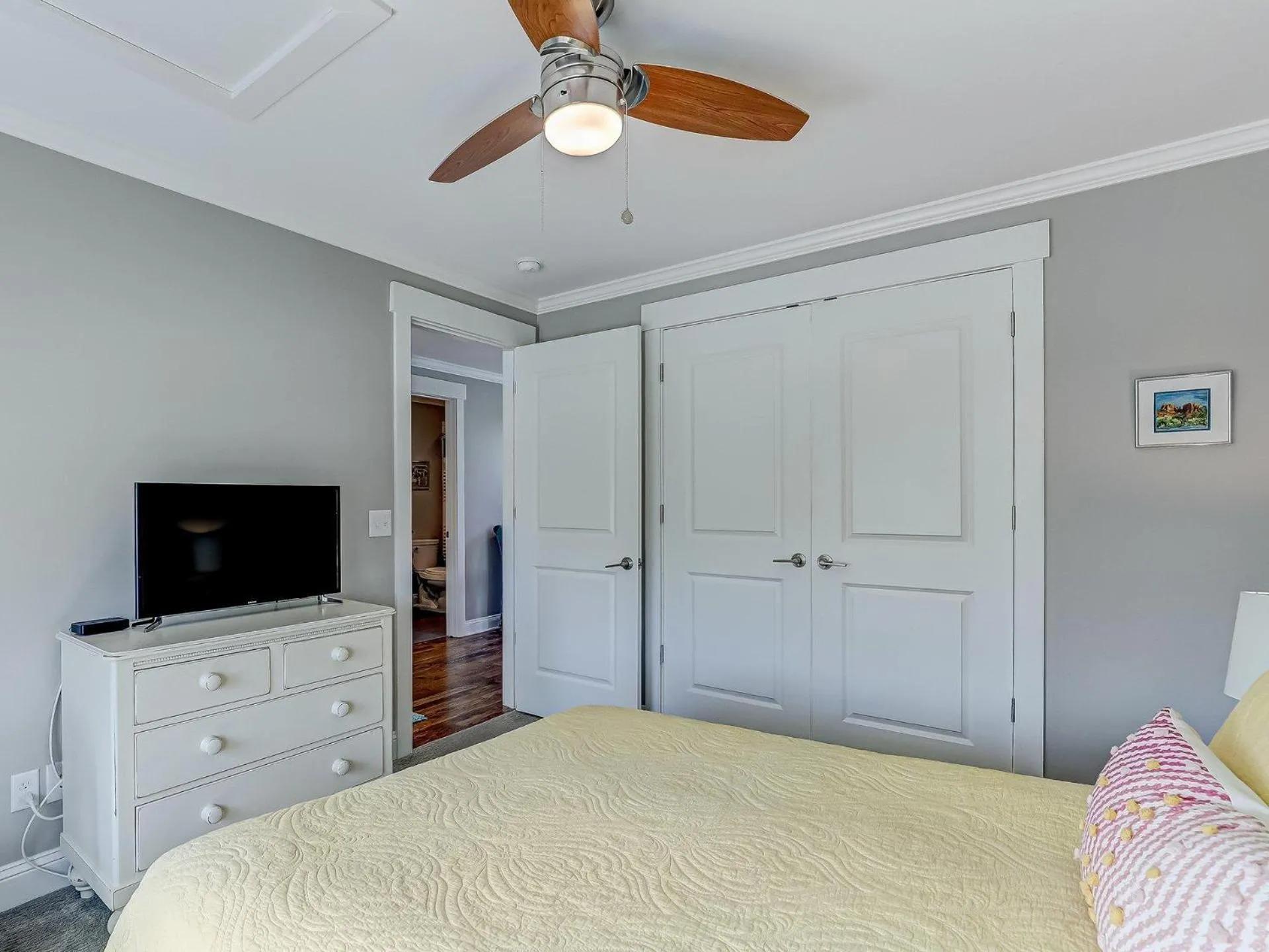 Bed in Oyster Shooter