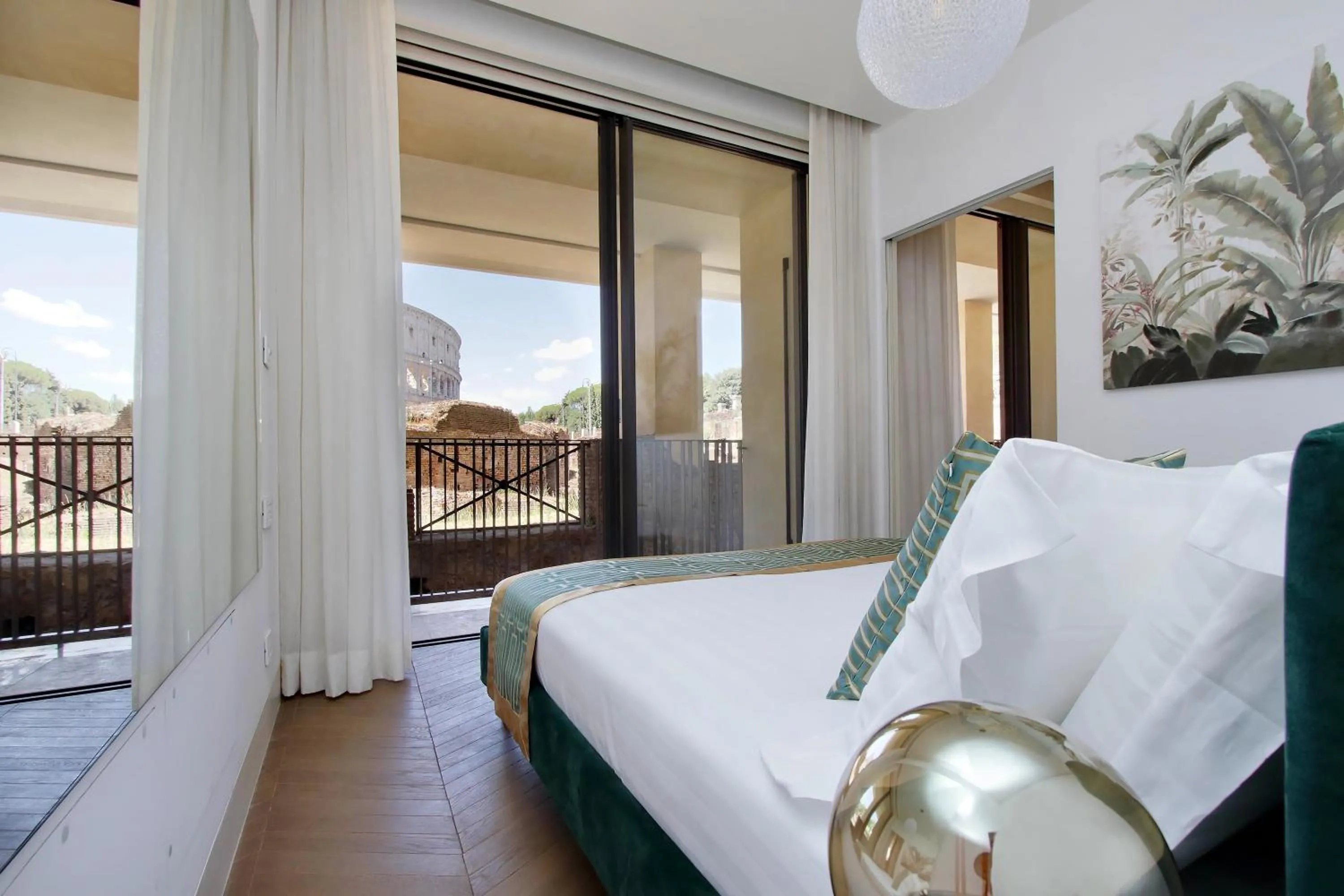 Bedroom, Bed in Luxury Domus Apartment 1