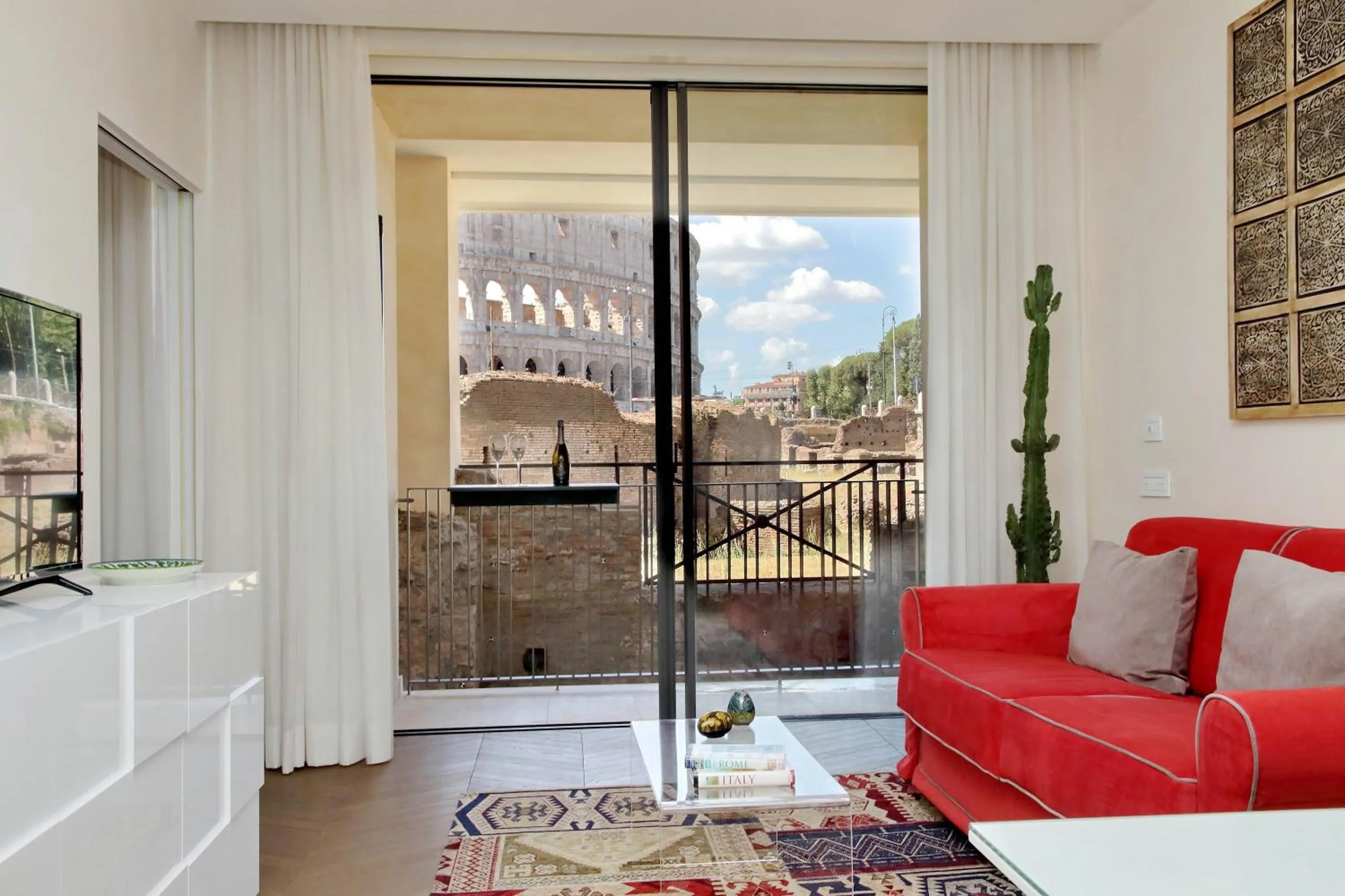 Lounge or bar in Luxury Domus Apartment 1