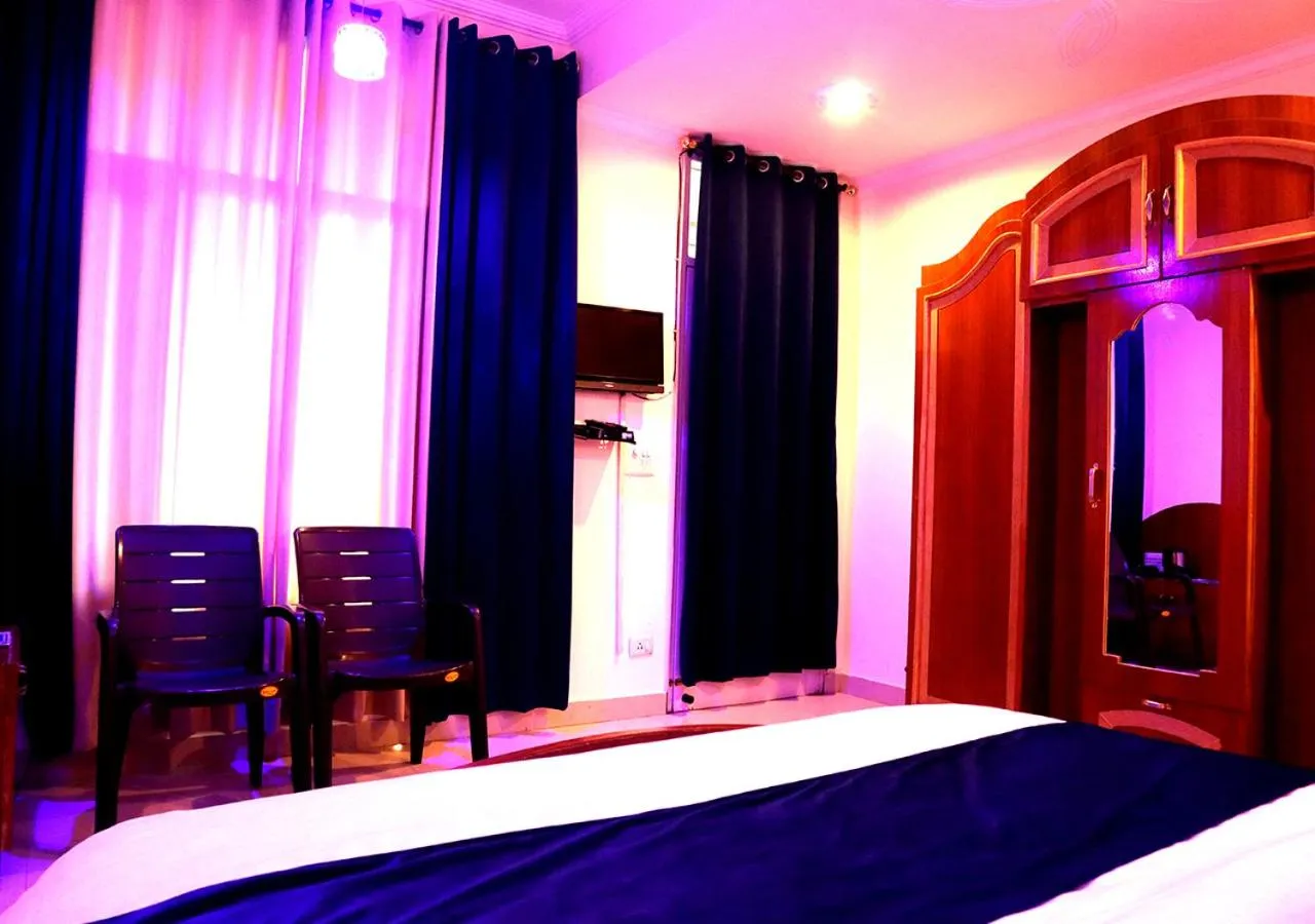 Bedroom in Hotel Sanawar View