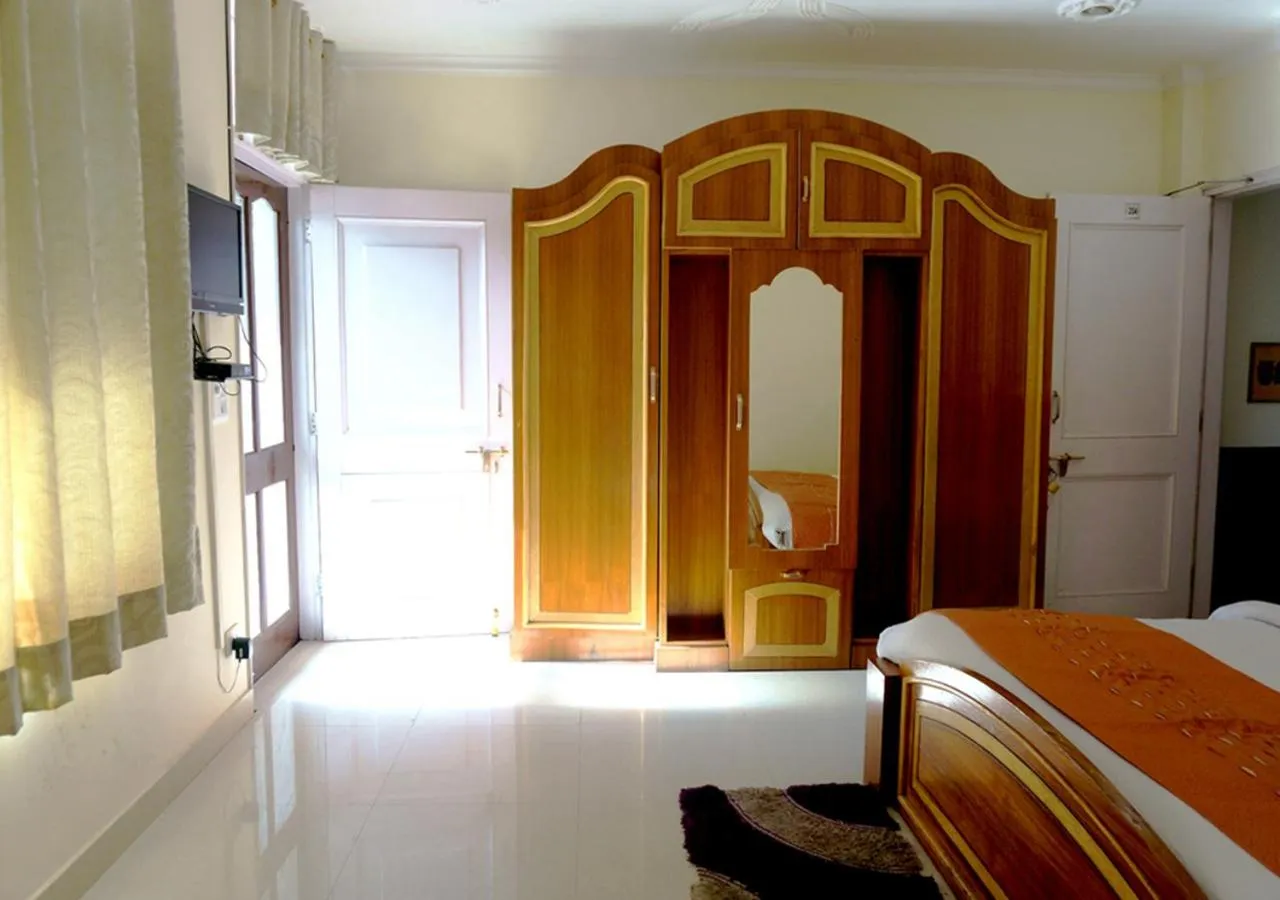 Bedroom in Hotel Sanawar View