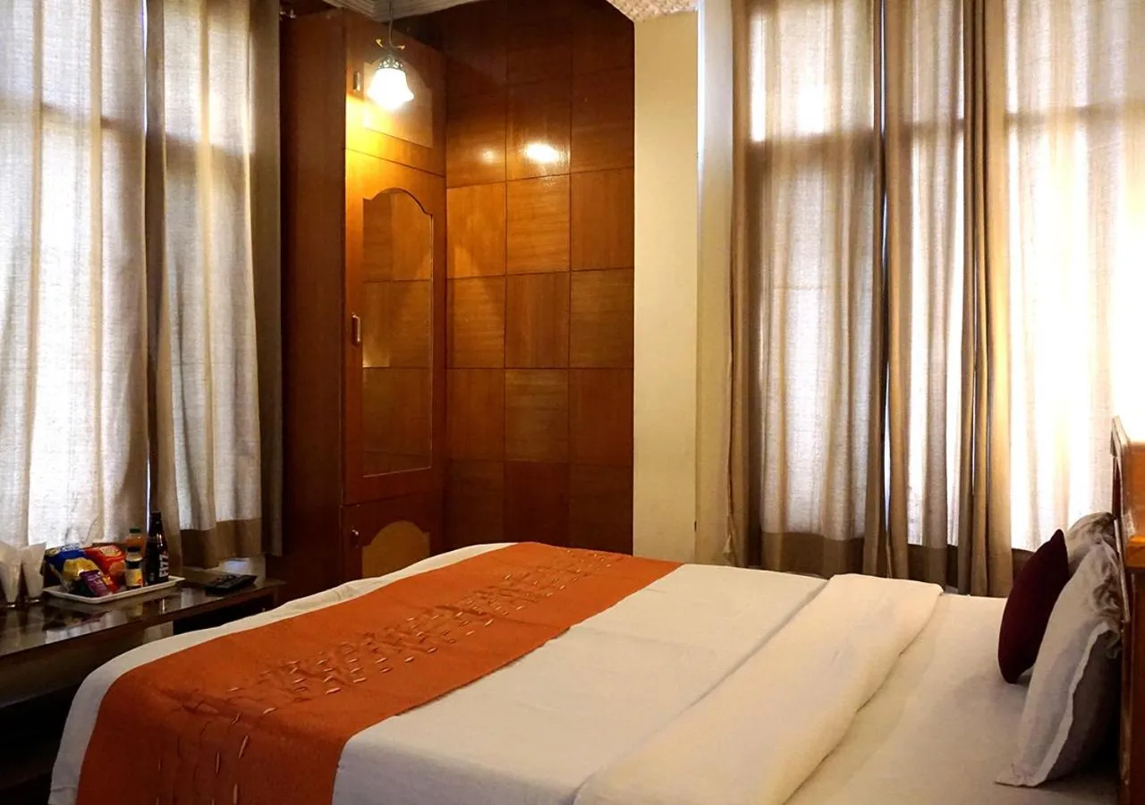 Bathroom in Hotel Sanawar View