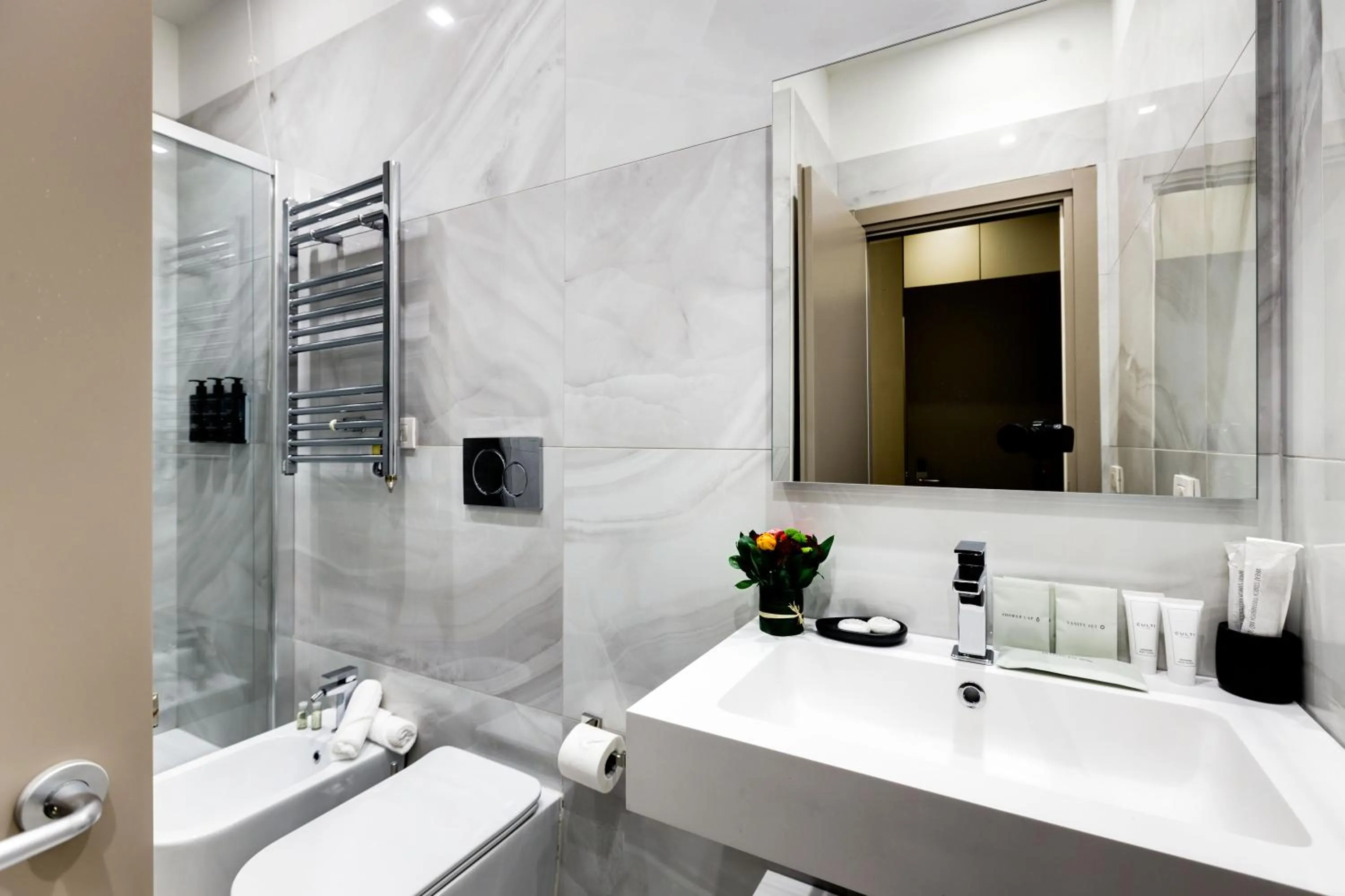 Bathroom in V Collection Piazza Farnese Luxury Suites