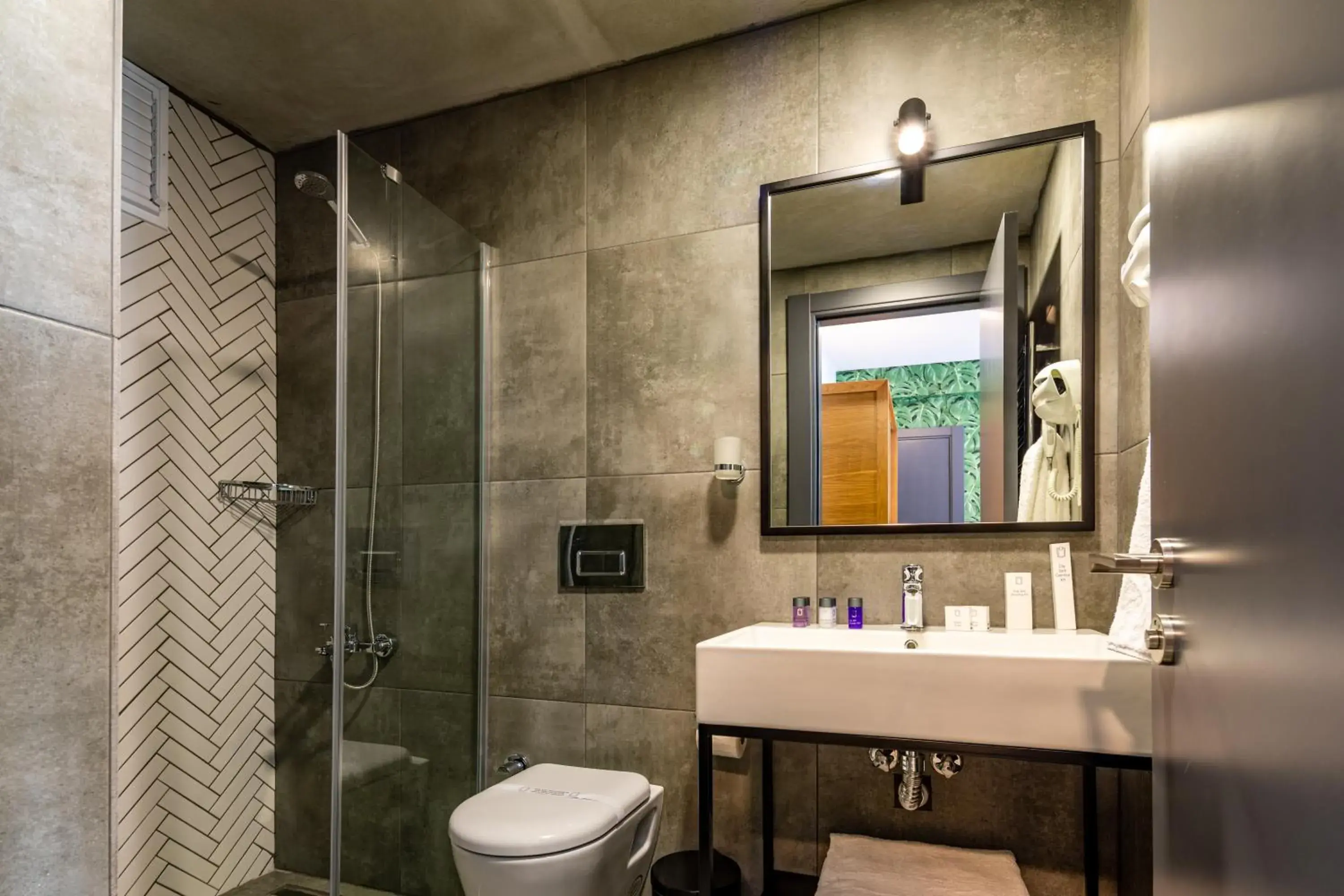 Deluxe Double Room in Green Parrot Hotel Istanbul Deluxe Double Room in Green Parrot Hotel Istanbul