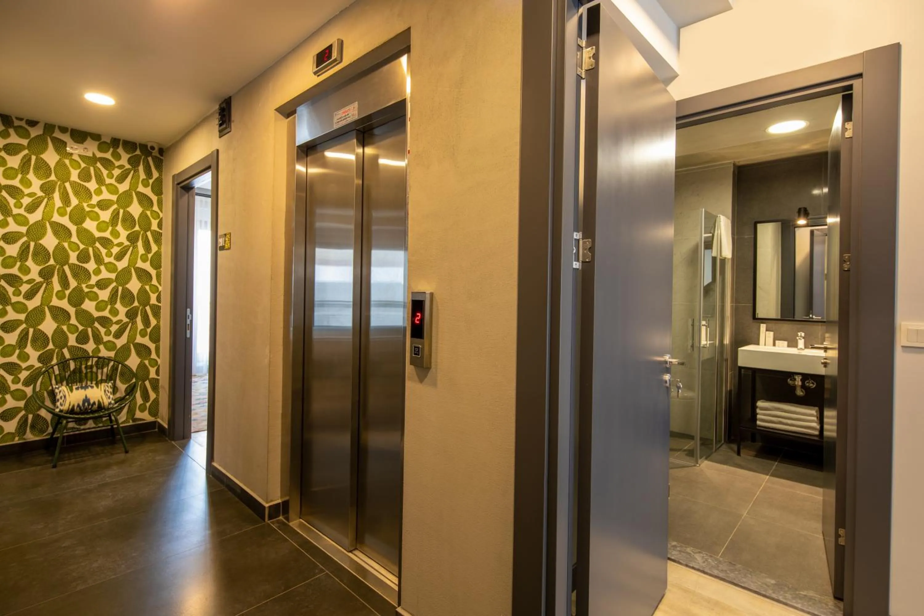 elevator in Green Parrot Hotel Istanbul
