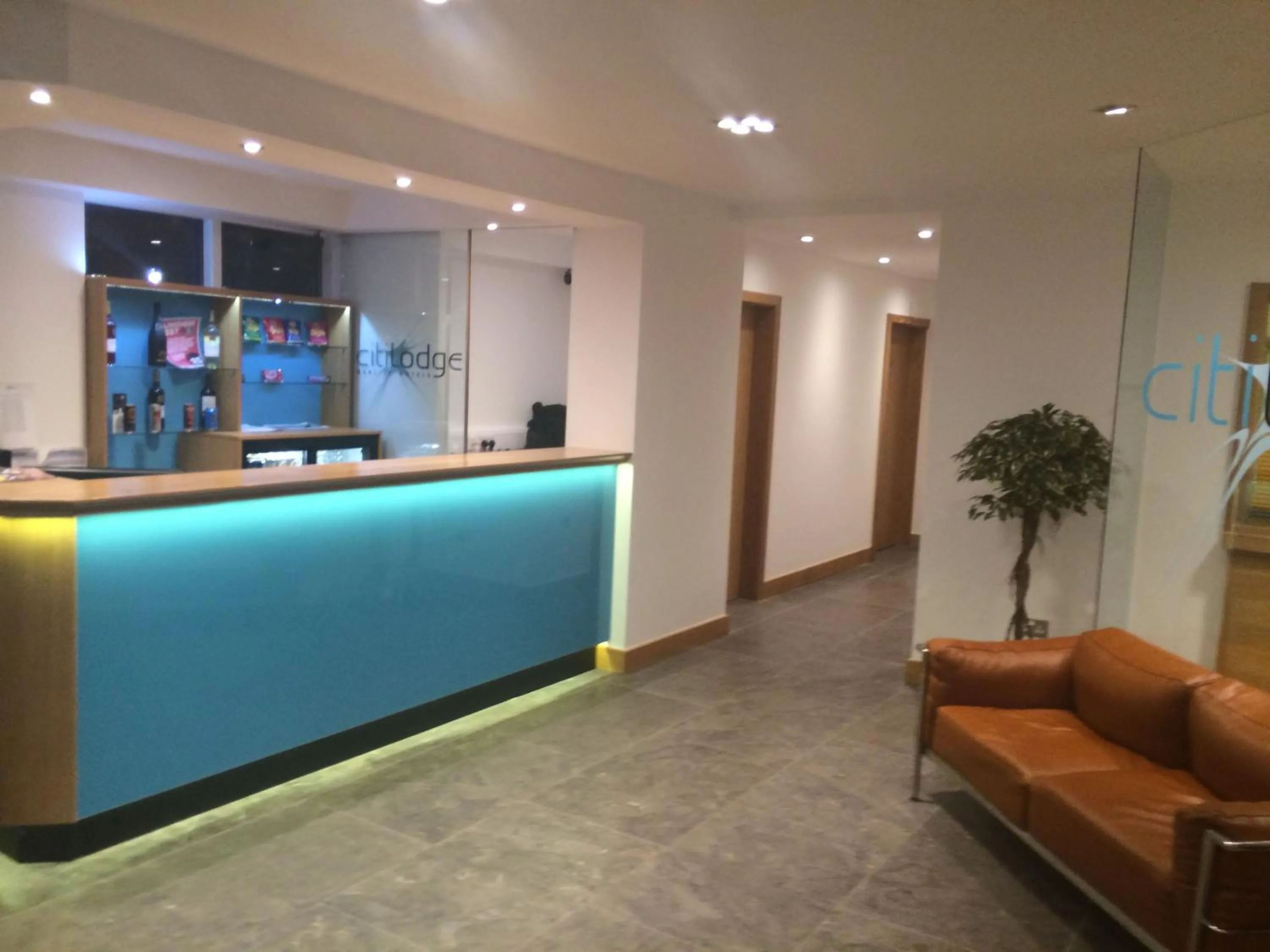 Lobby or reception in Citilodge Wakefield Hotel by Roomsbooked