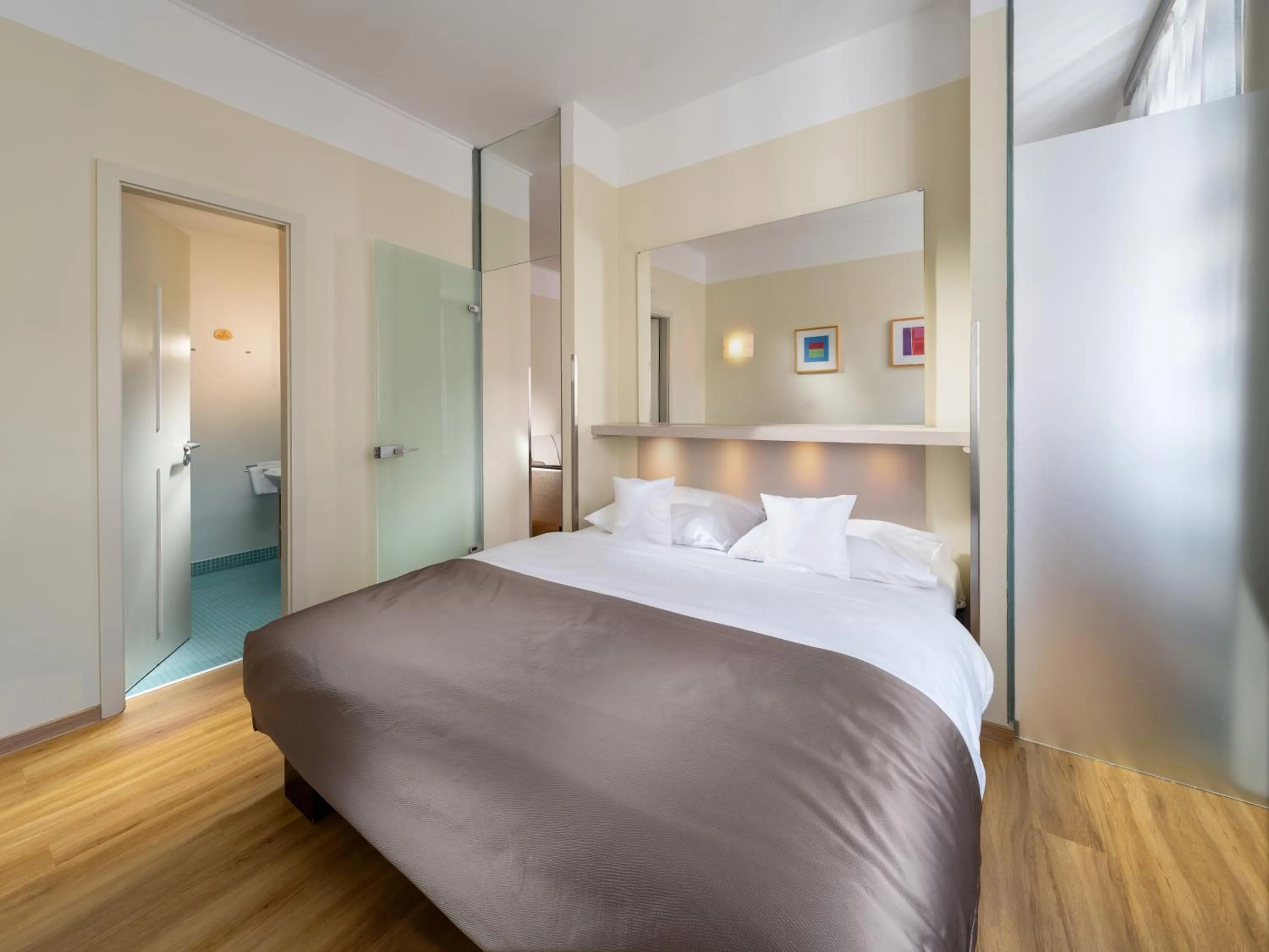 Bedroom, Bed in Mamaison Residence Belgická Prague