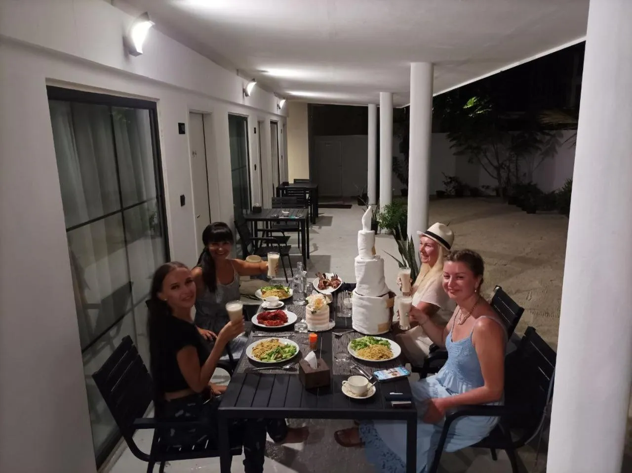 Dining area in Belvedere Thoddoo