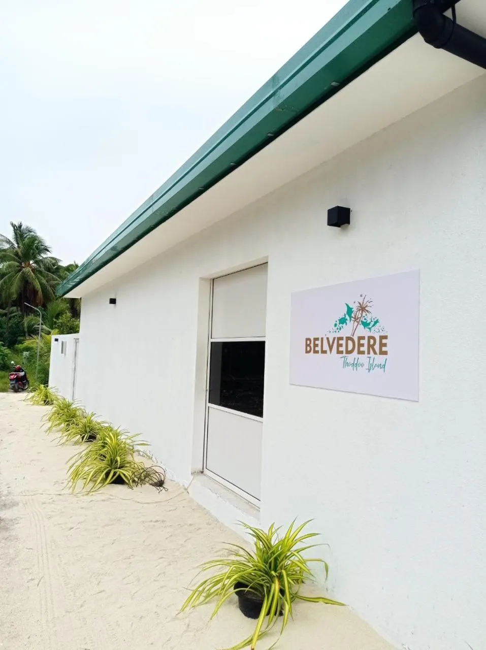 Street view in Belvedere Thoddoo