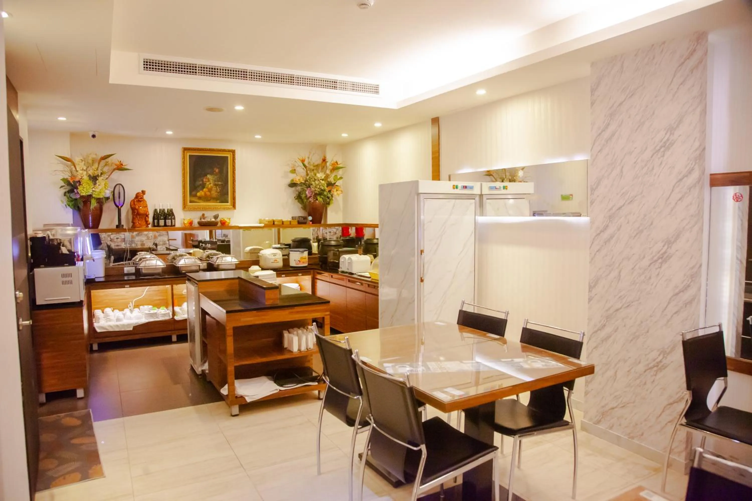 Dining area in E-Coast Star Hotel