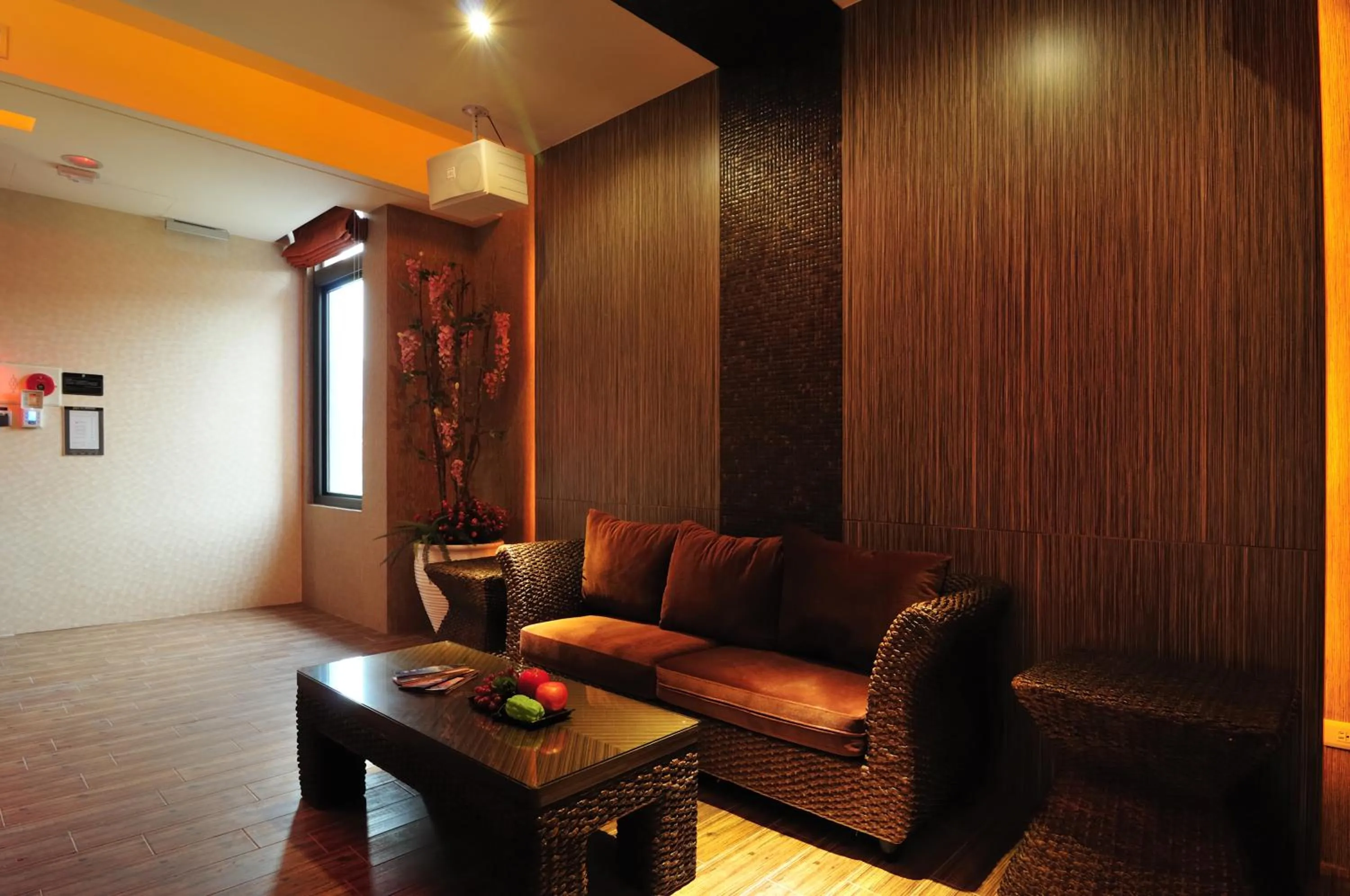 Living room in One + One Motel