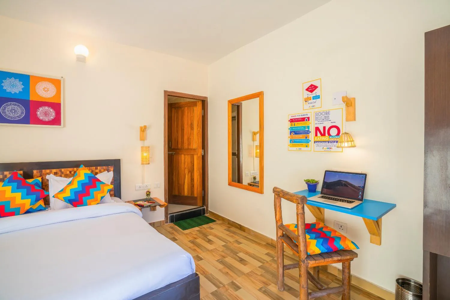 Bedroom, Bed in goSTOPS Nainital