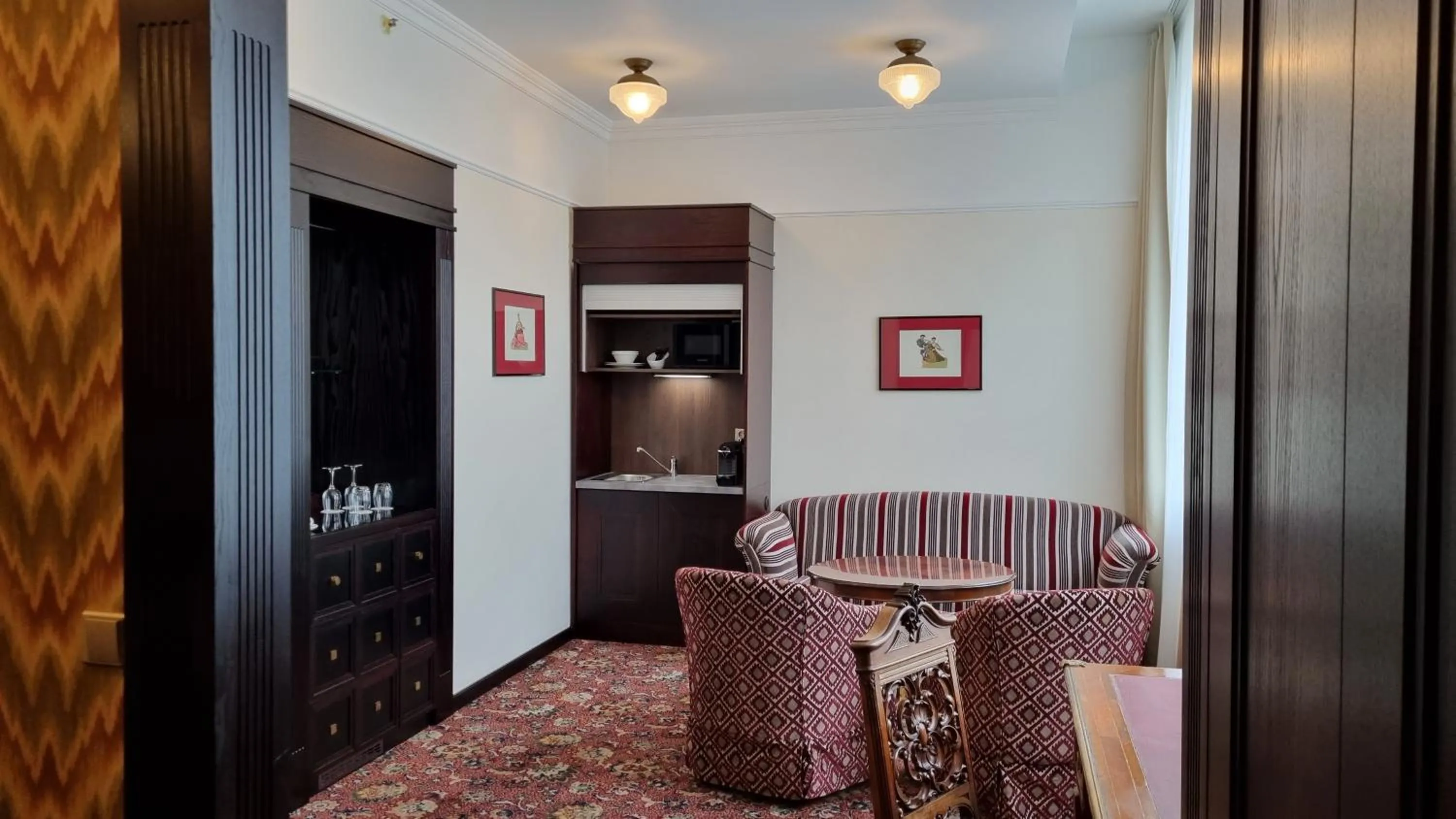 Coffee/tea facilities in Hotel Savoy Prague