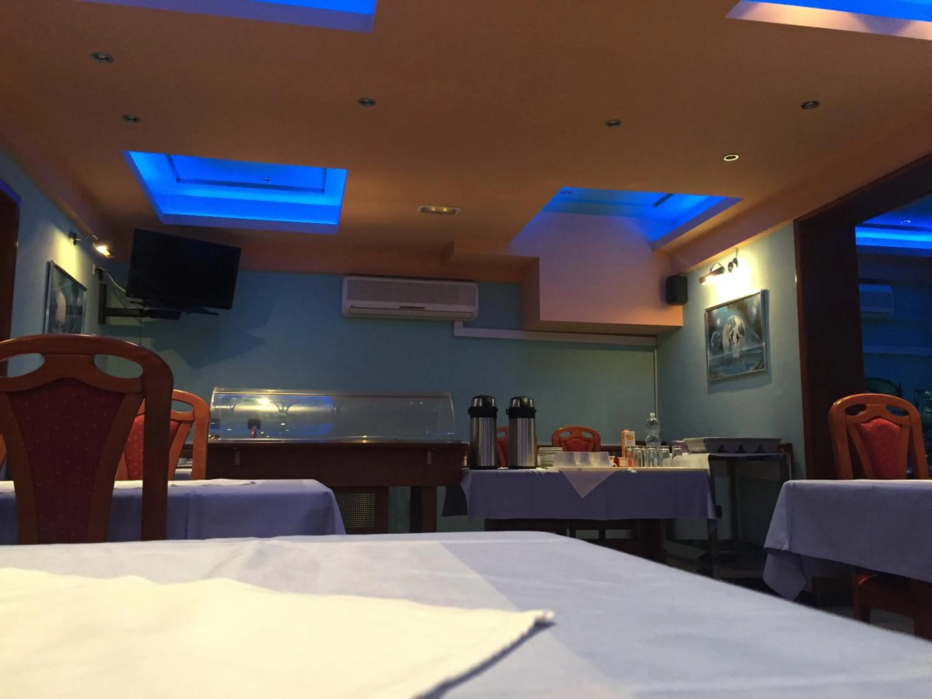 Restaurant/places to eat in Guesthouse Varnica