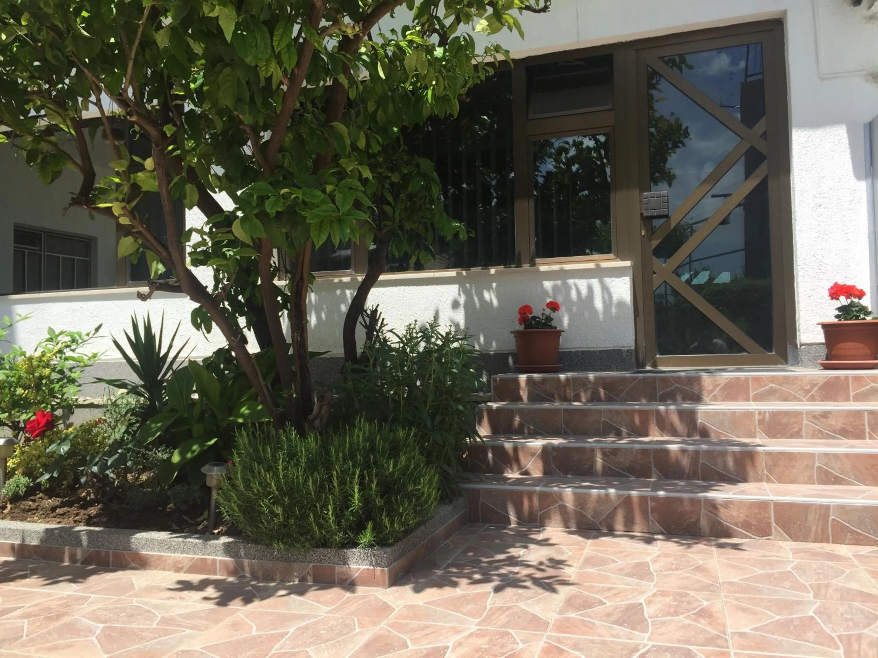 Restaurant/places to eat in Guesthouse Varnica