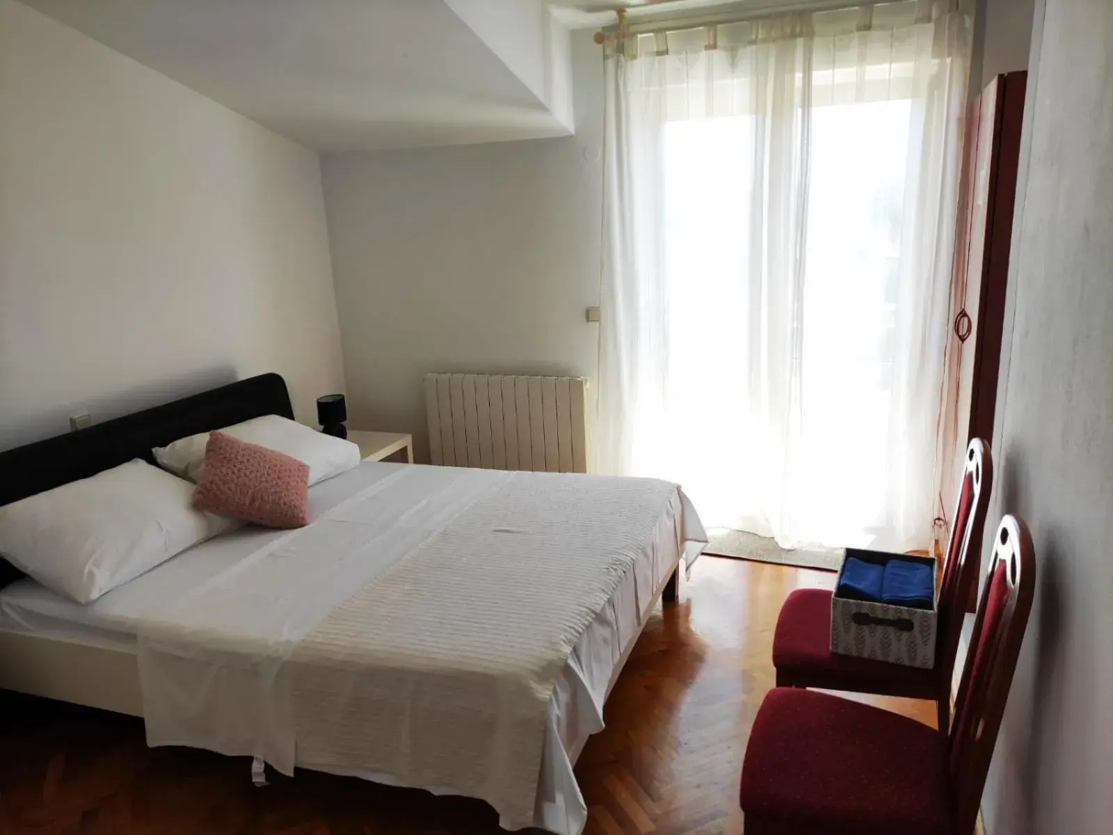 Deluxe Triple Room with Sea View - single occupancy in Guesthouse Varnica Deluxe Triple Room with Sea View - single occupancy in Guesthouse Varnica
